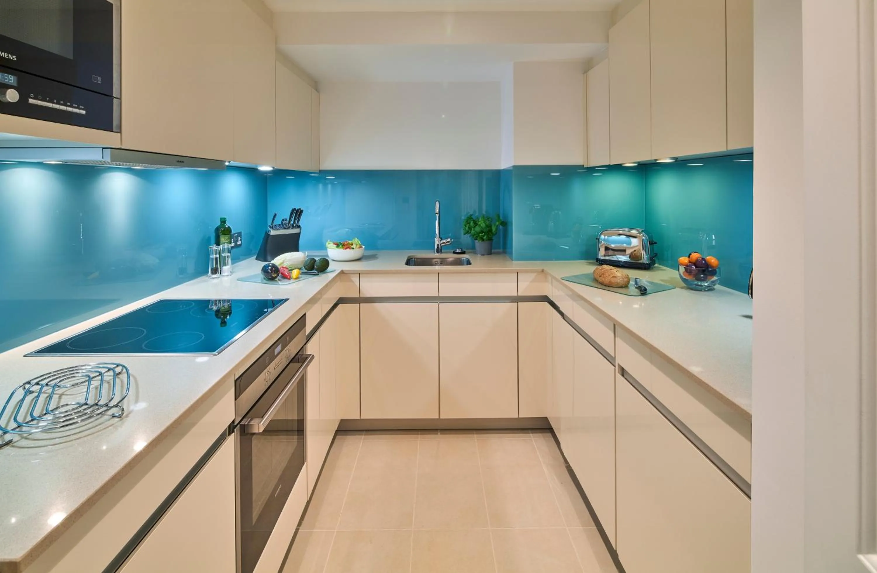 Kitchen or kitchenette in Cheval Calico House