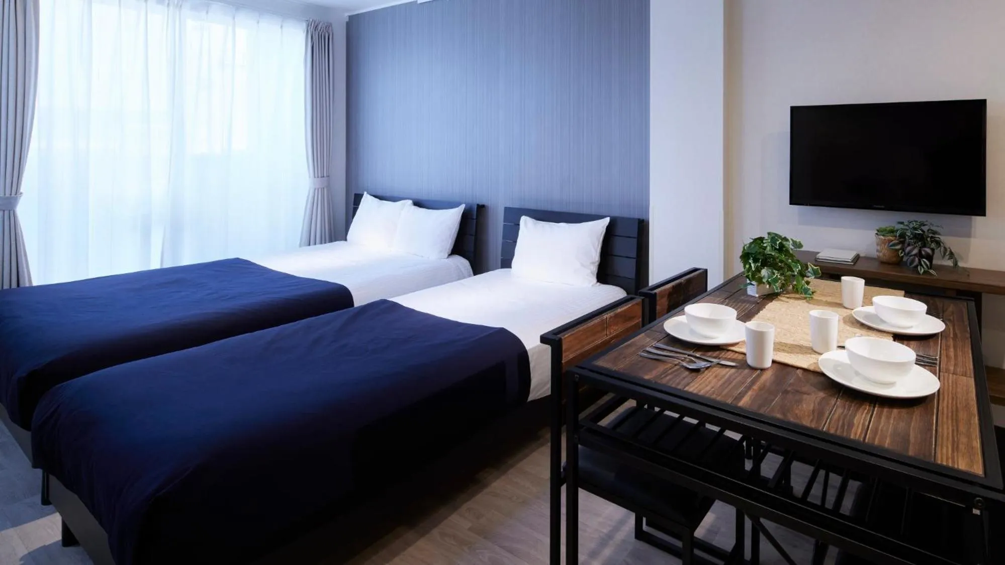 Bedroom, Bed in Minn Kamata