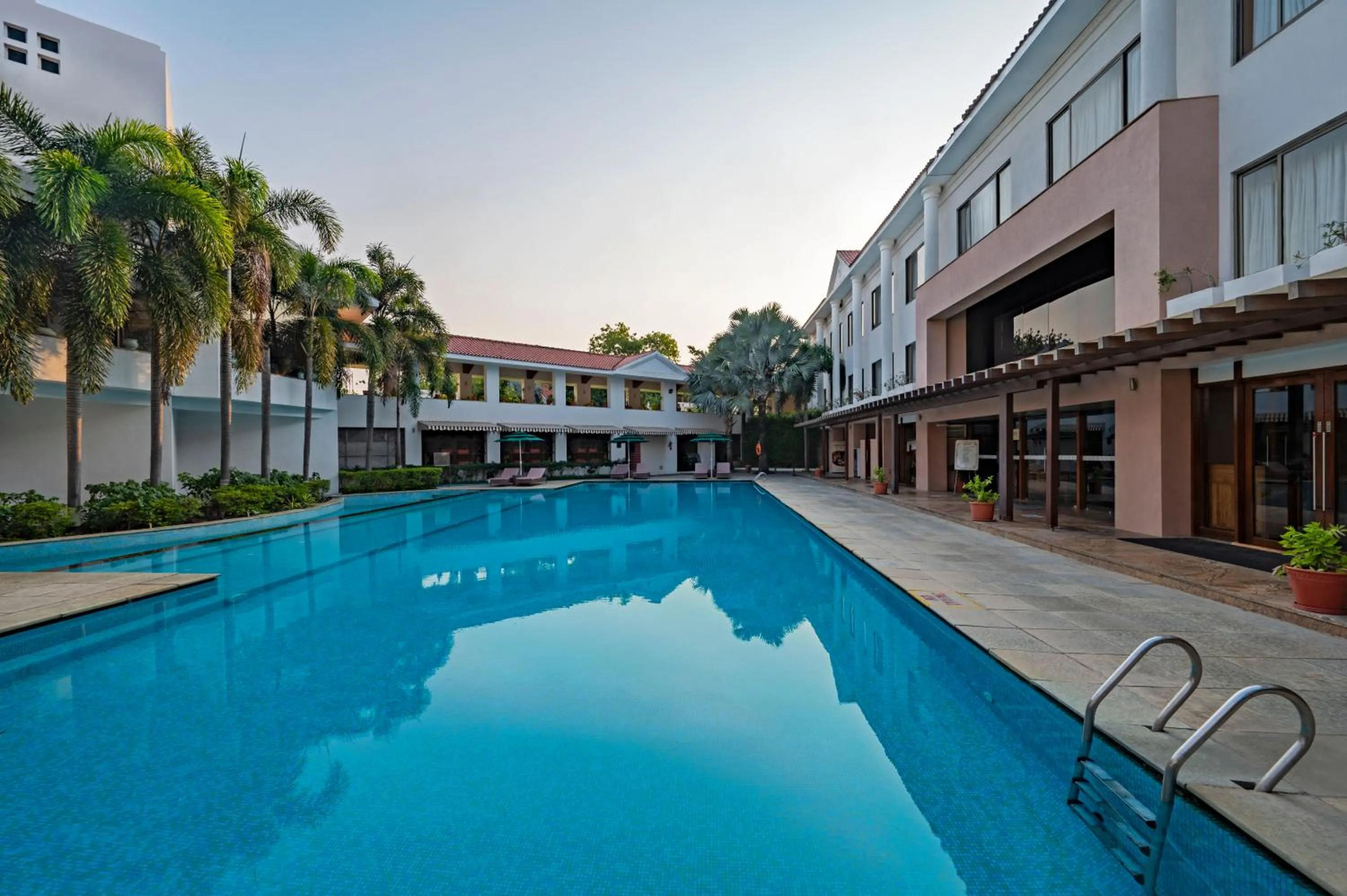 Swimming pool in Club Mahindra Kensville