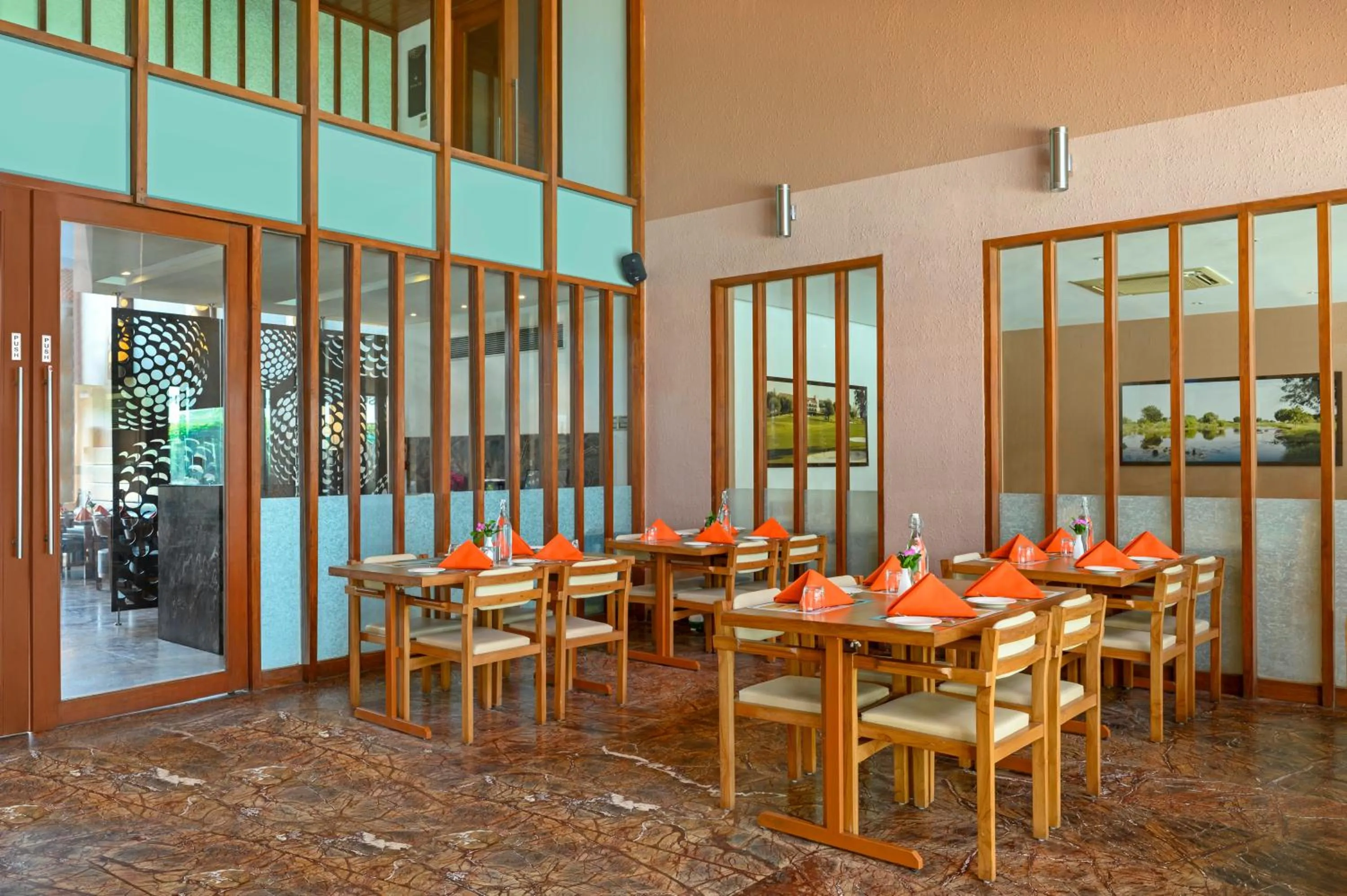 Restaurant/places to eat in Club Mahindra Kensville