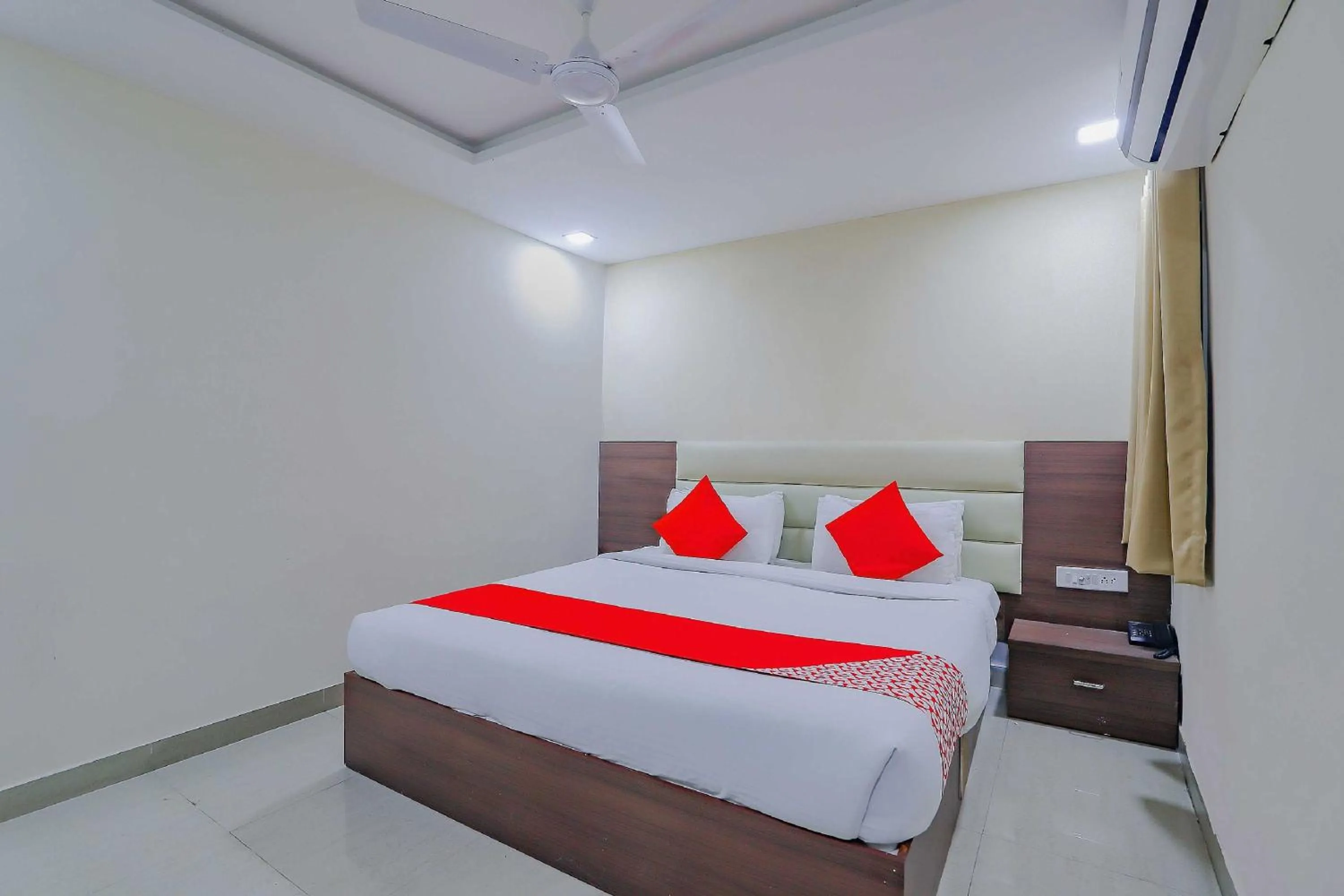 Bedroom in Hotel O Greenwood