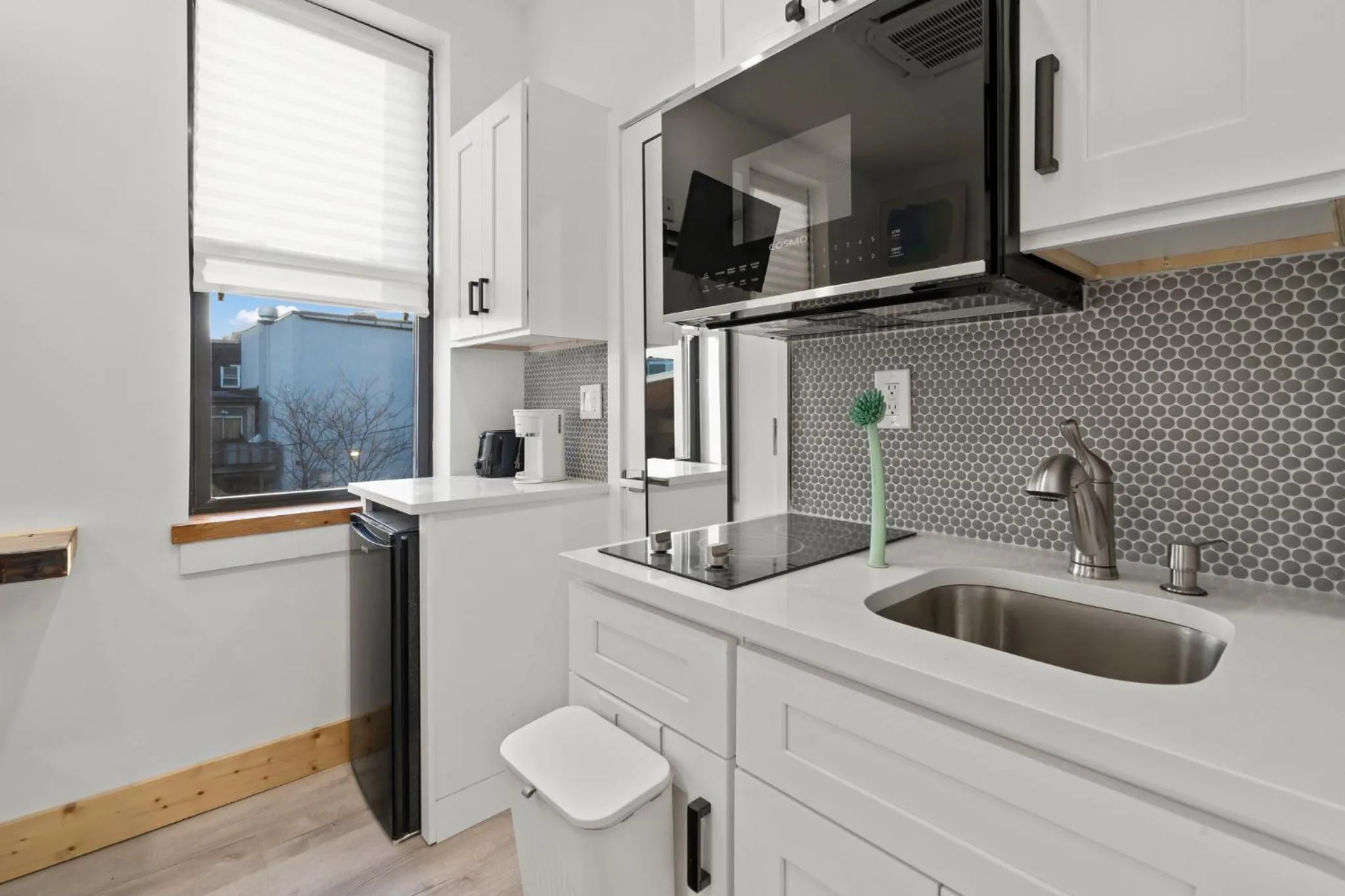 Kitchen or kitchenette in Goodseed Suites Philadephia Center