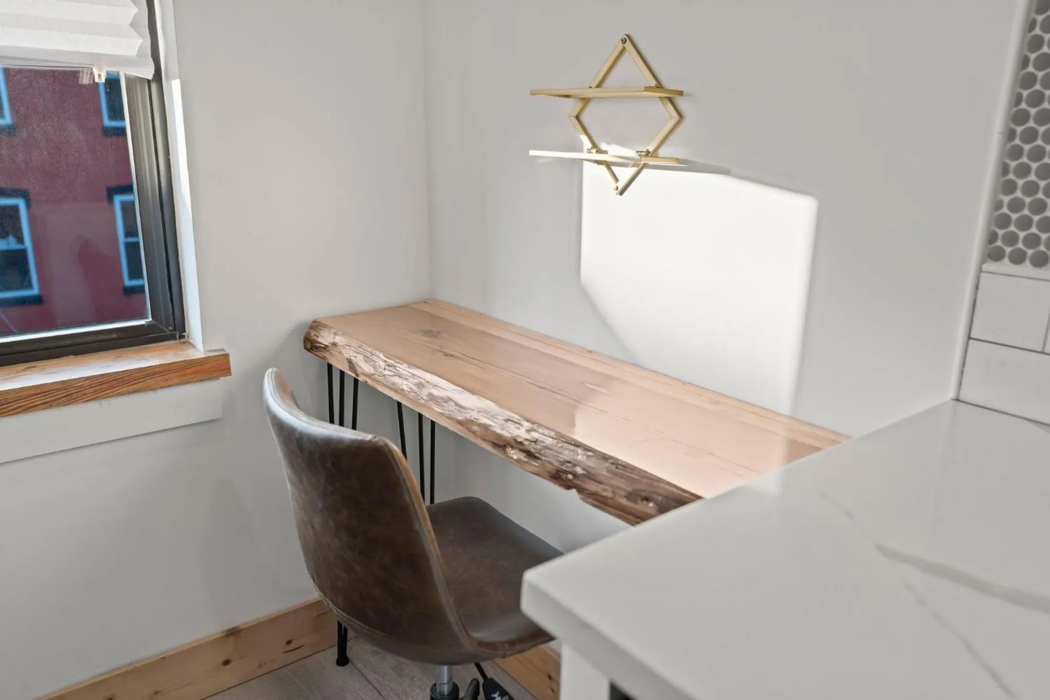 hair dresser in Goodseed Suites Philadephia Center