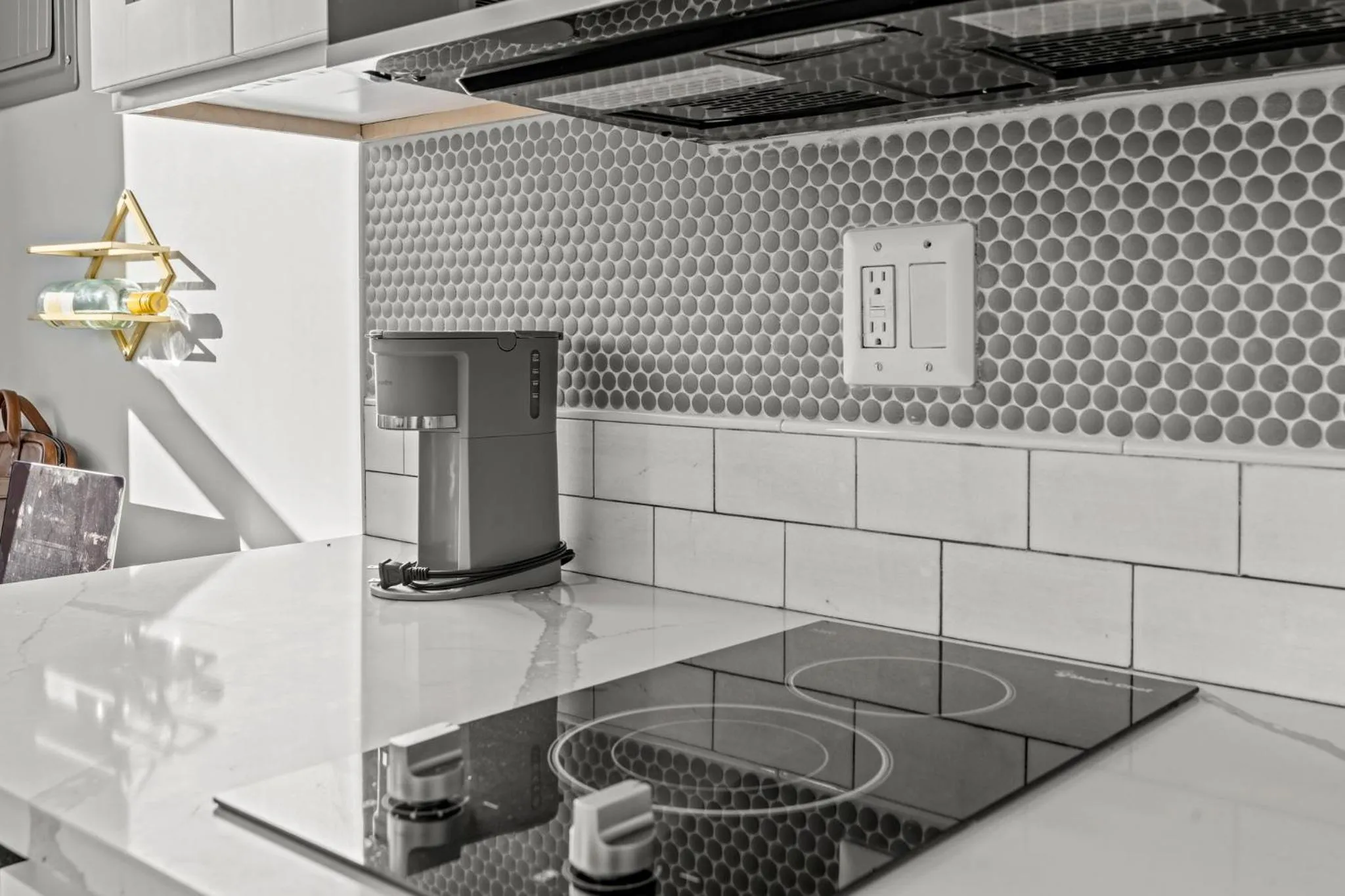 Kitchen or kitchenette in Goodseed Suites Philadephia Center