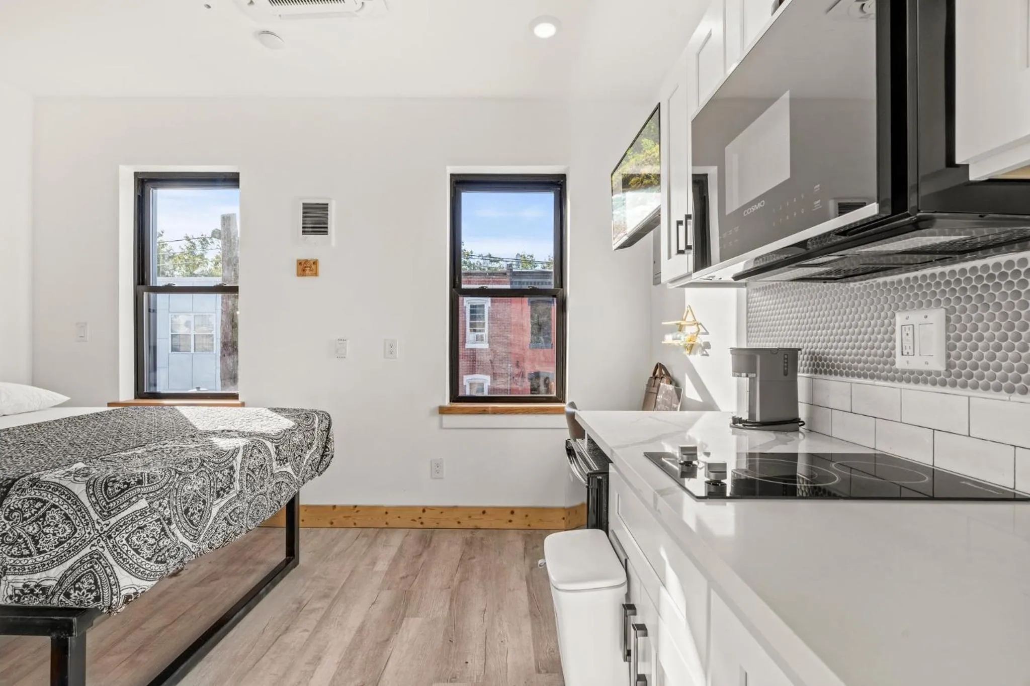 Bed in Goodseed Suites Philadephia Center