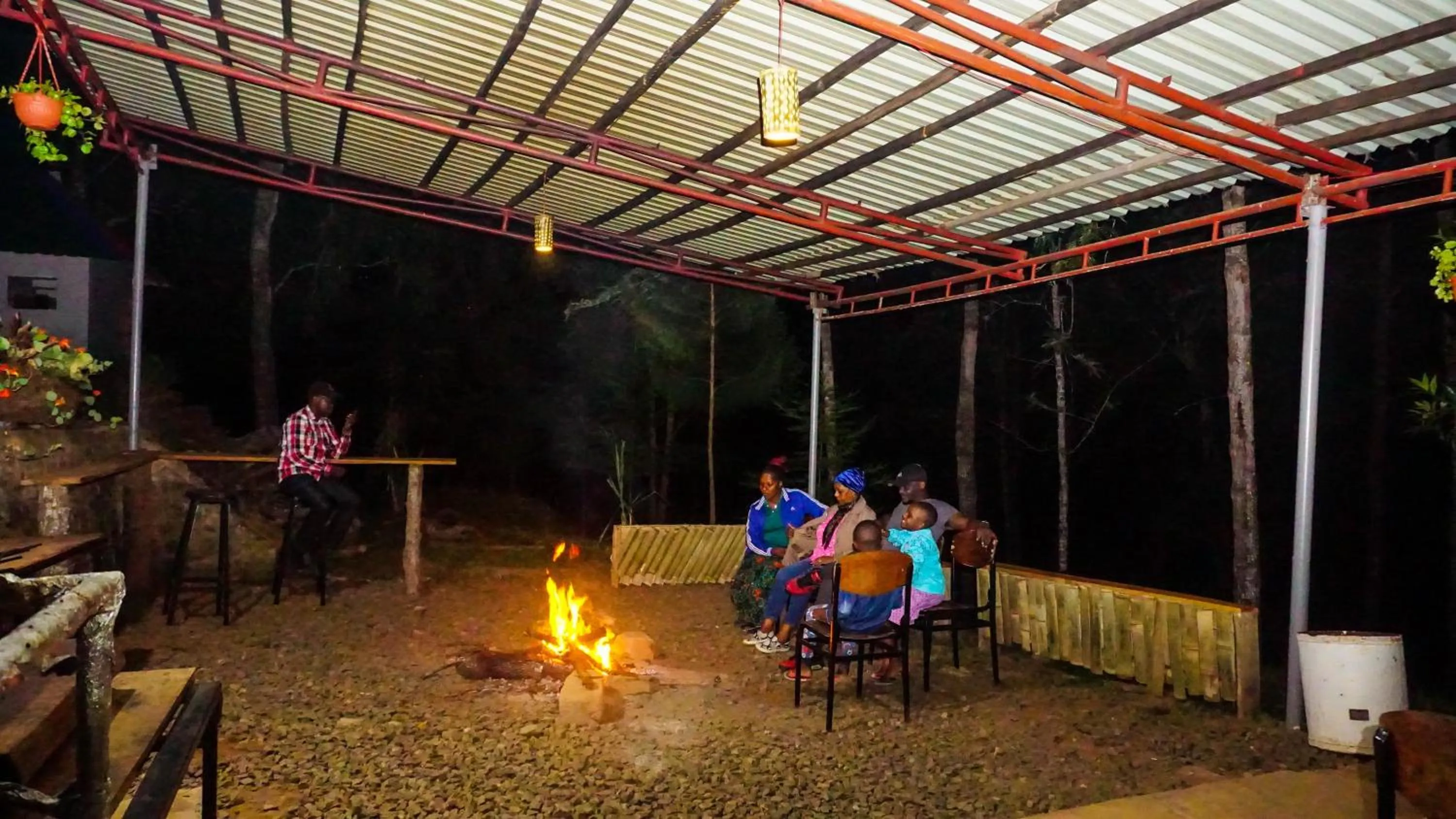 Restaurant/places to eat in LUSHOTO EXECUTIVE LODGE