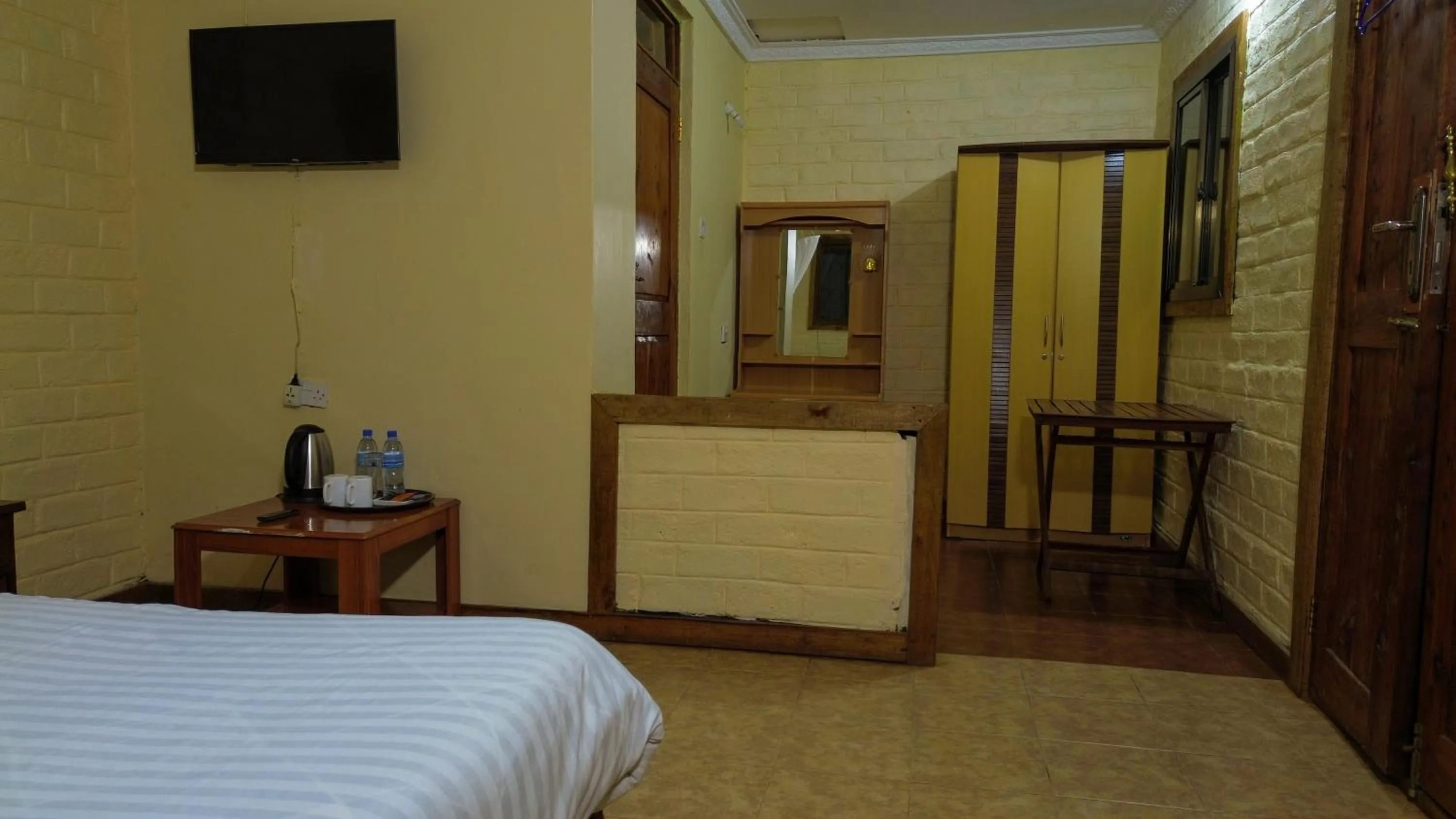 Property building, Bed in LUSHOTO EXECUTIVE LODGE