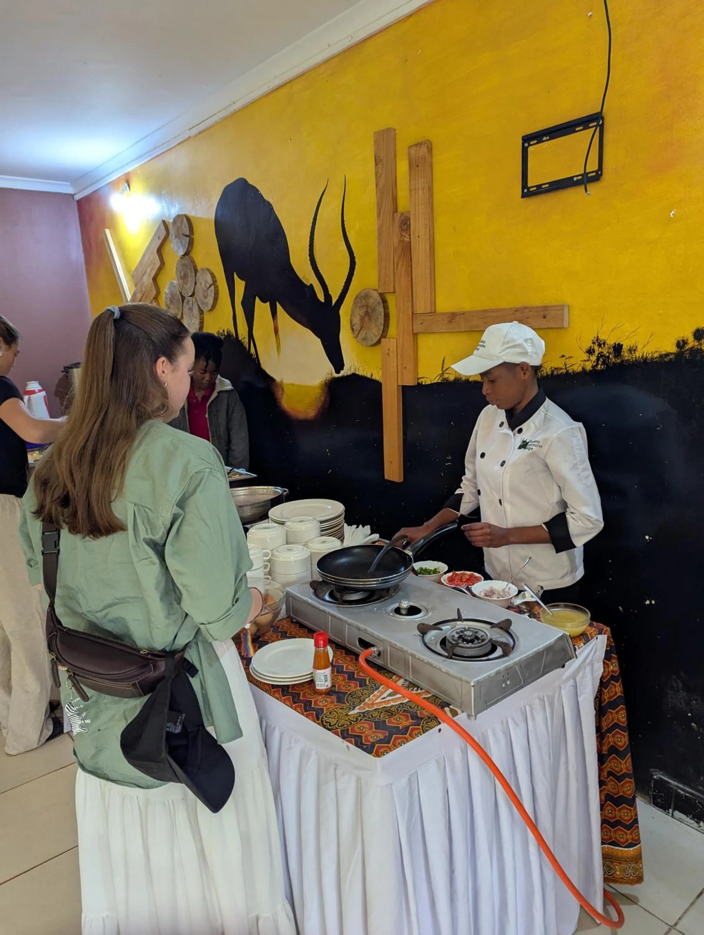 Restaurant/places to eat in LUSHOTO EXECUTIVE LODGE