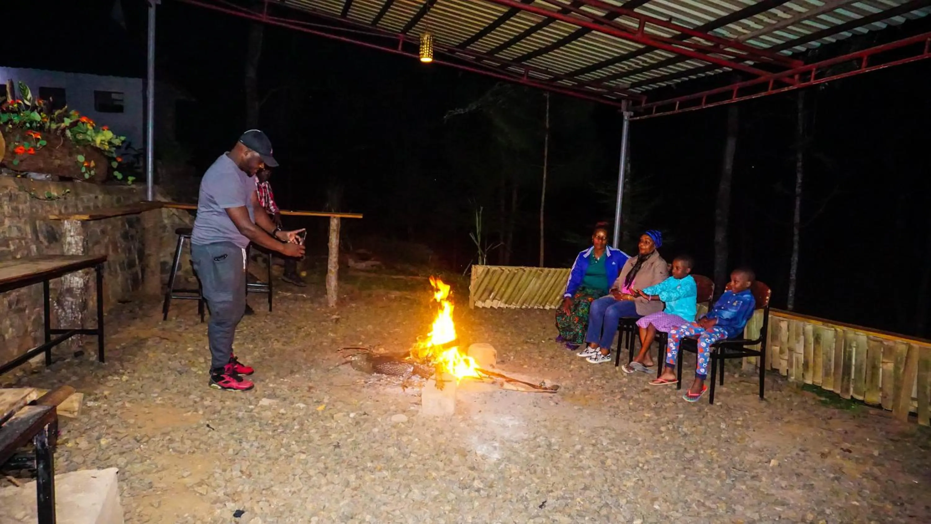 Restaurant/places to eat in LUSHOTO EXECUTIVE LODGE