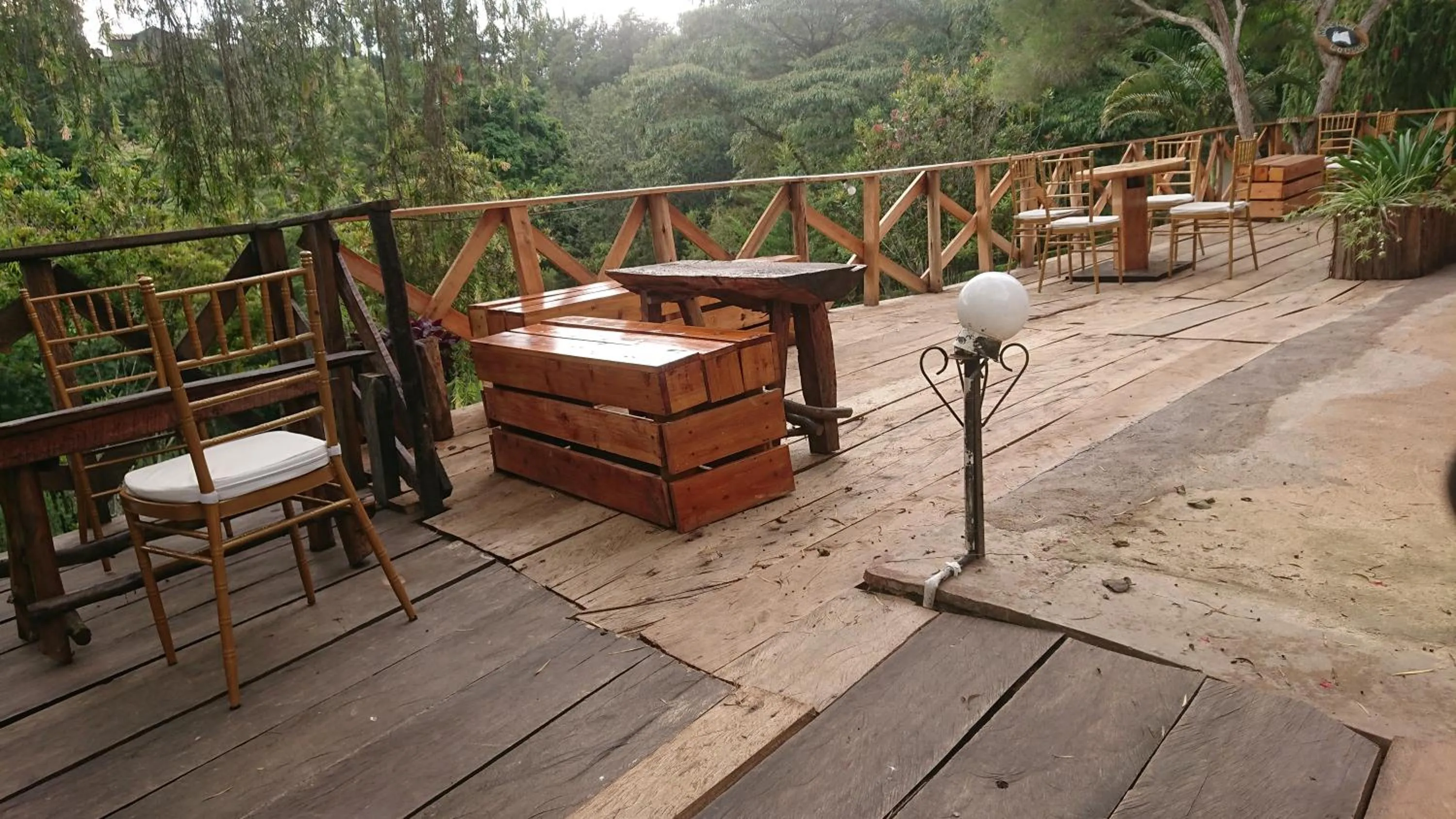 Restaurant/places to eat in LUSHOTO EXECUTIVE LODGE