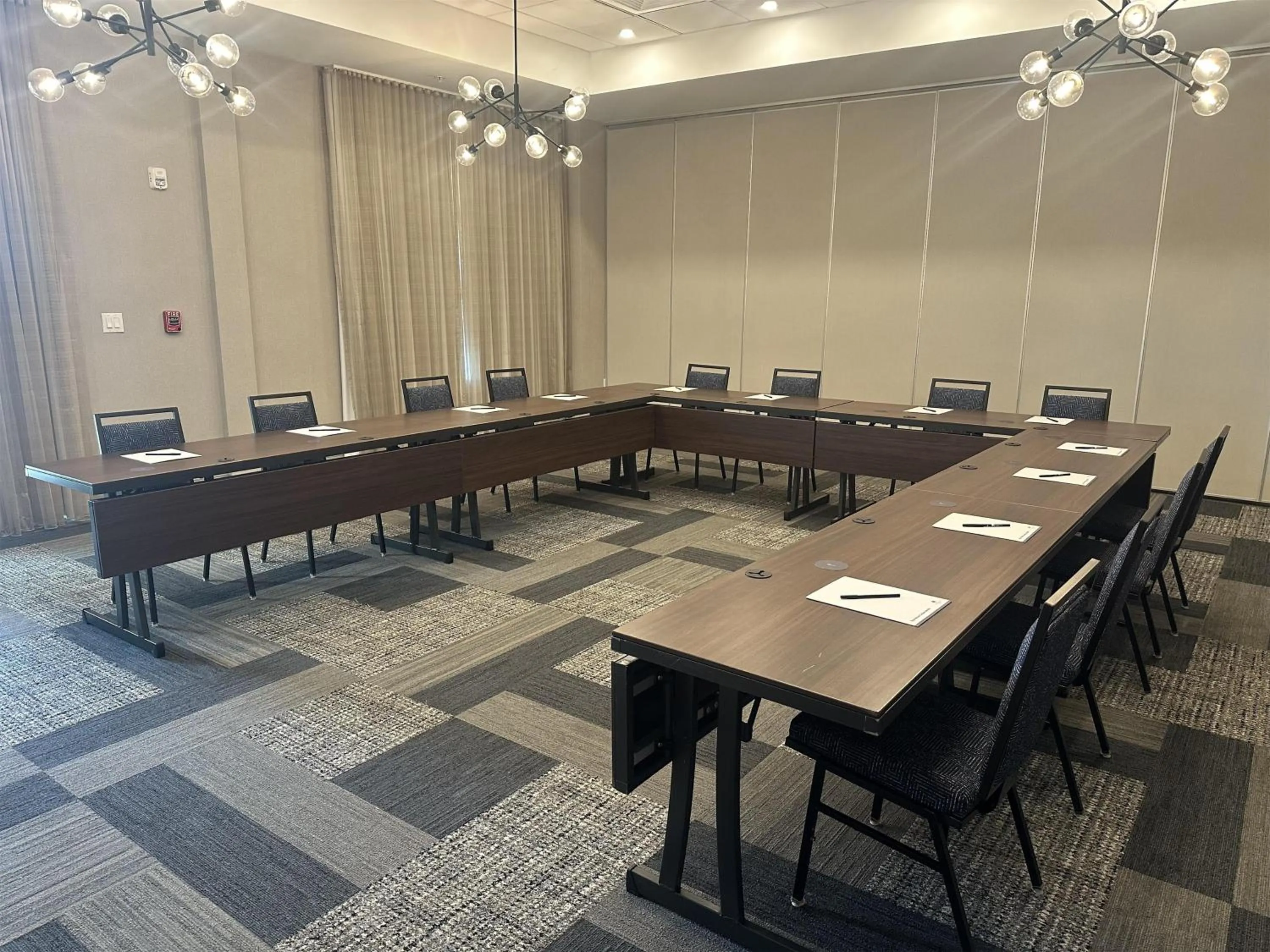 Meeting/conference room in DoubleTree by Hilton Greenville Woodruff Road