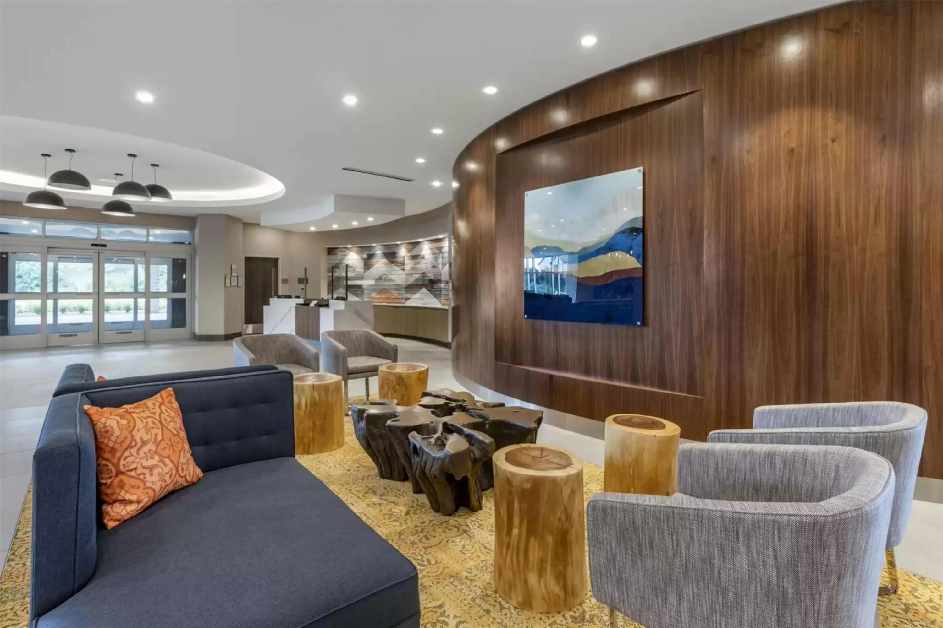 Lobby or reception in DoubleTree by Hilton Greenville Woodruff Road