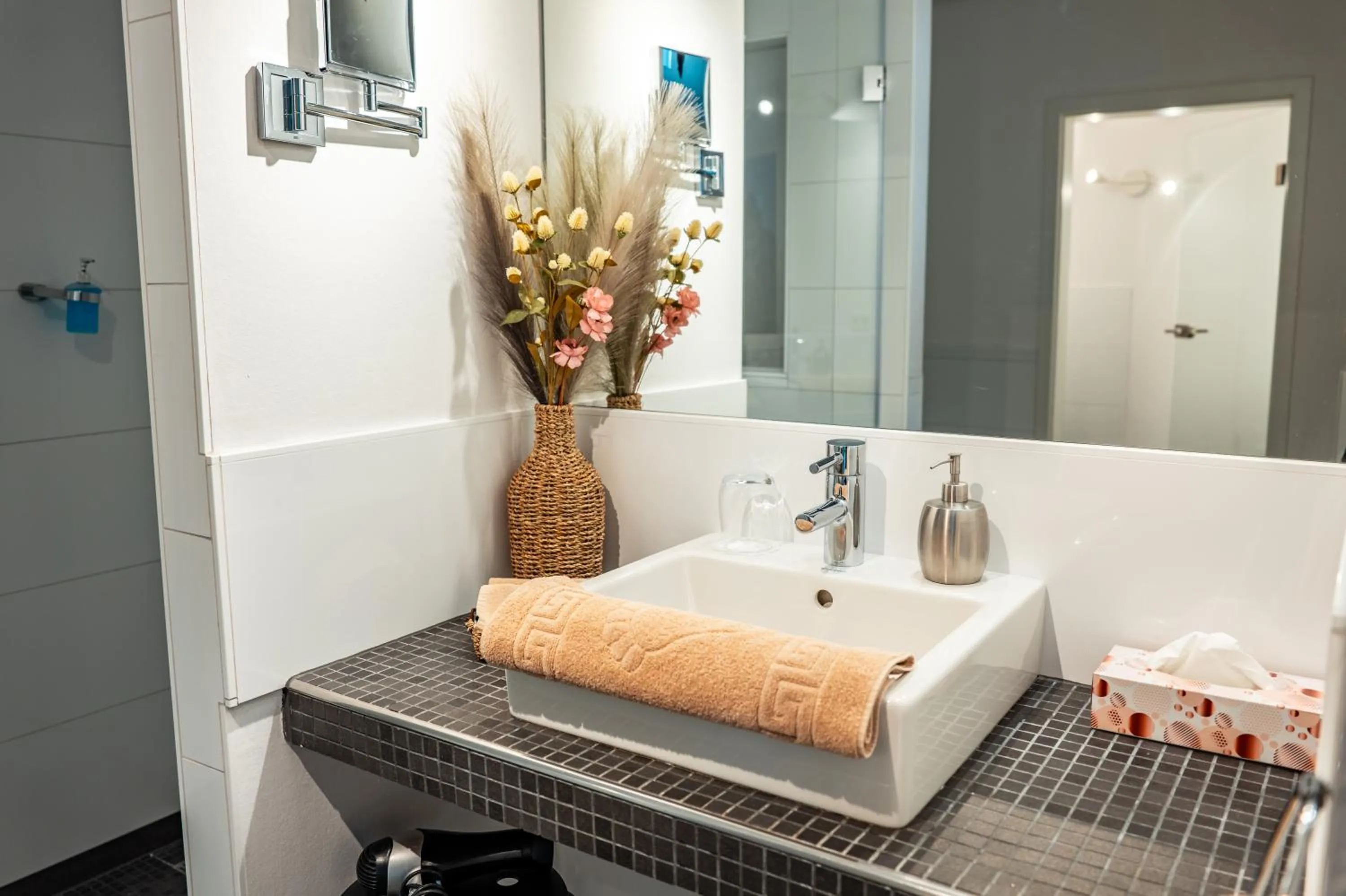 Bartmanns Haus & Schwan GmbH