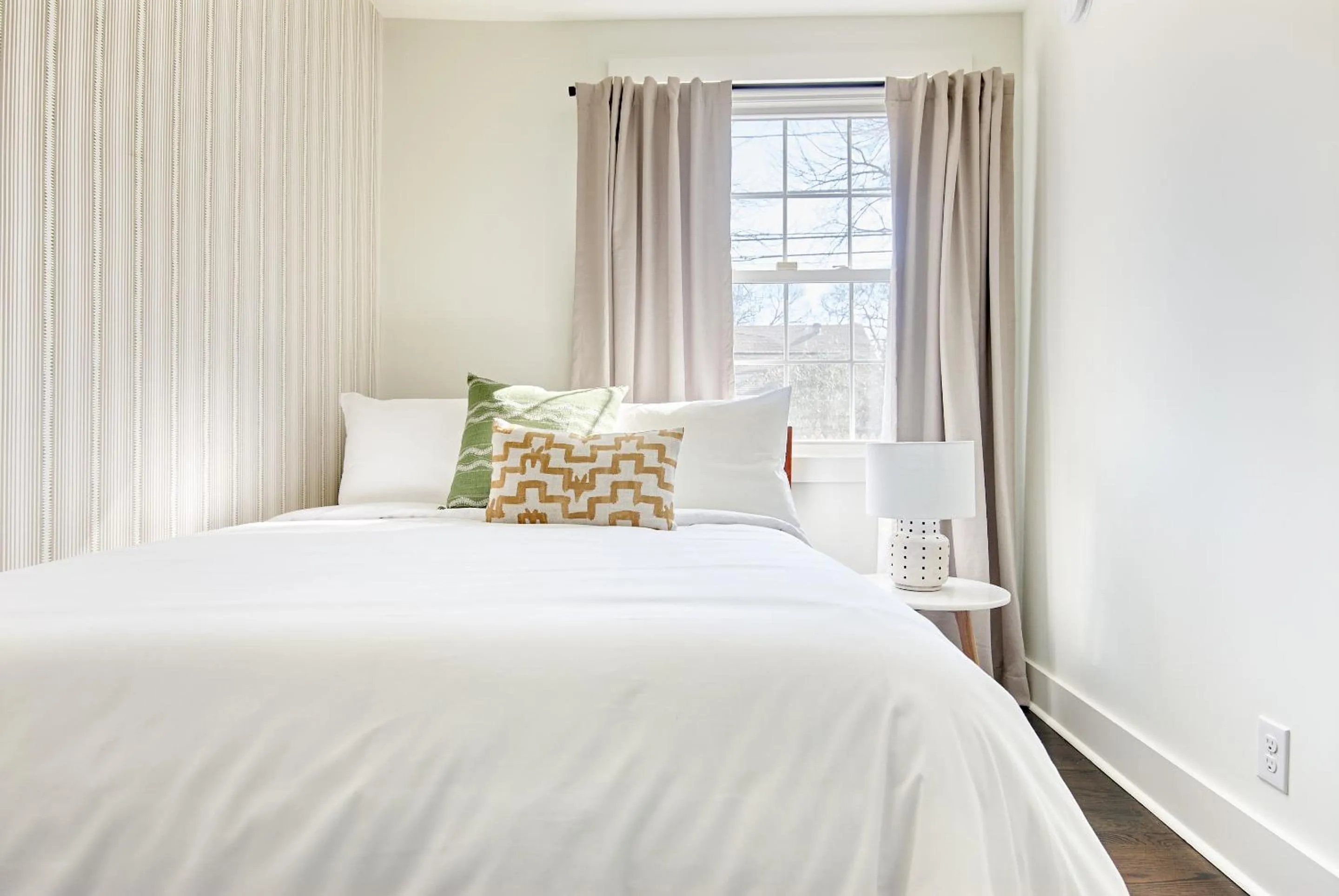 Bed in Sonder 16th South