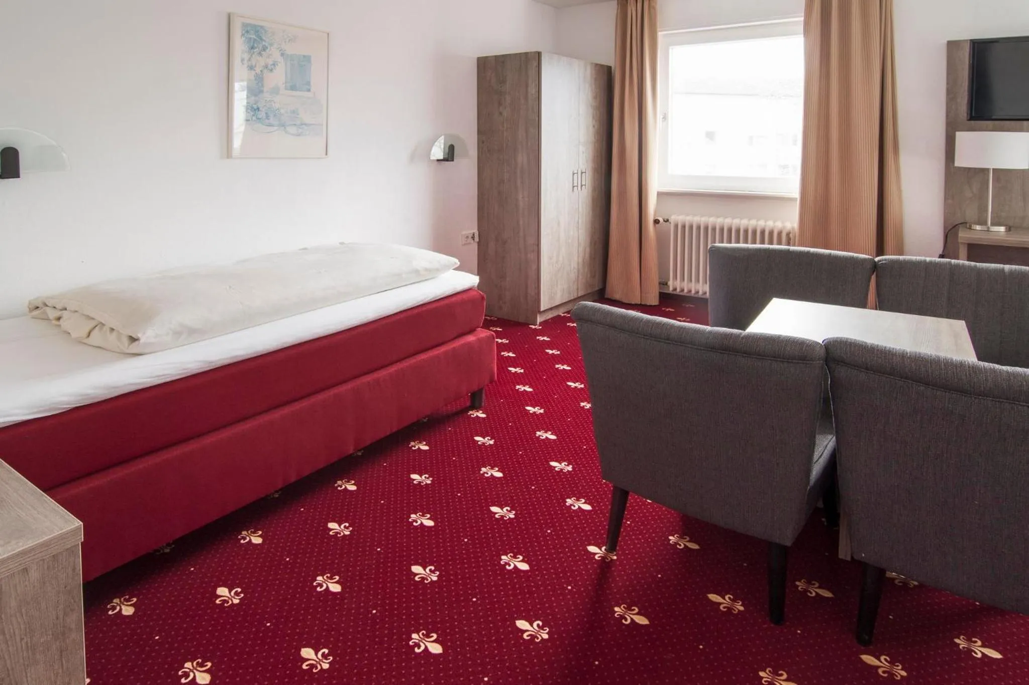 Bedroom, Bed in Hotel Maurer