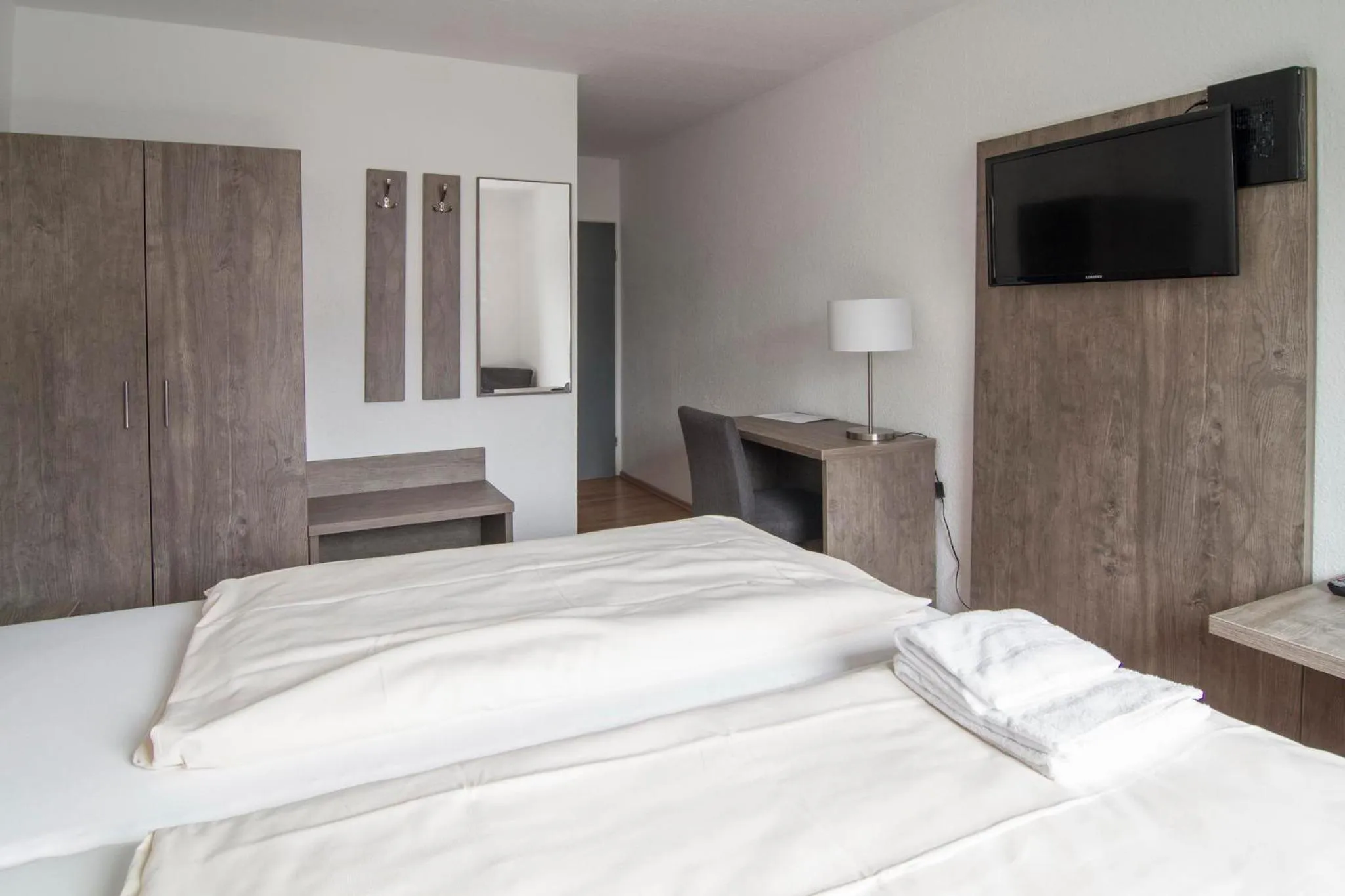 Bedroom, Bed in Hotel Maurer