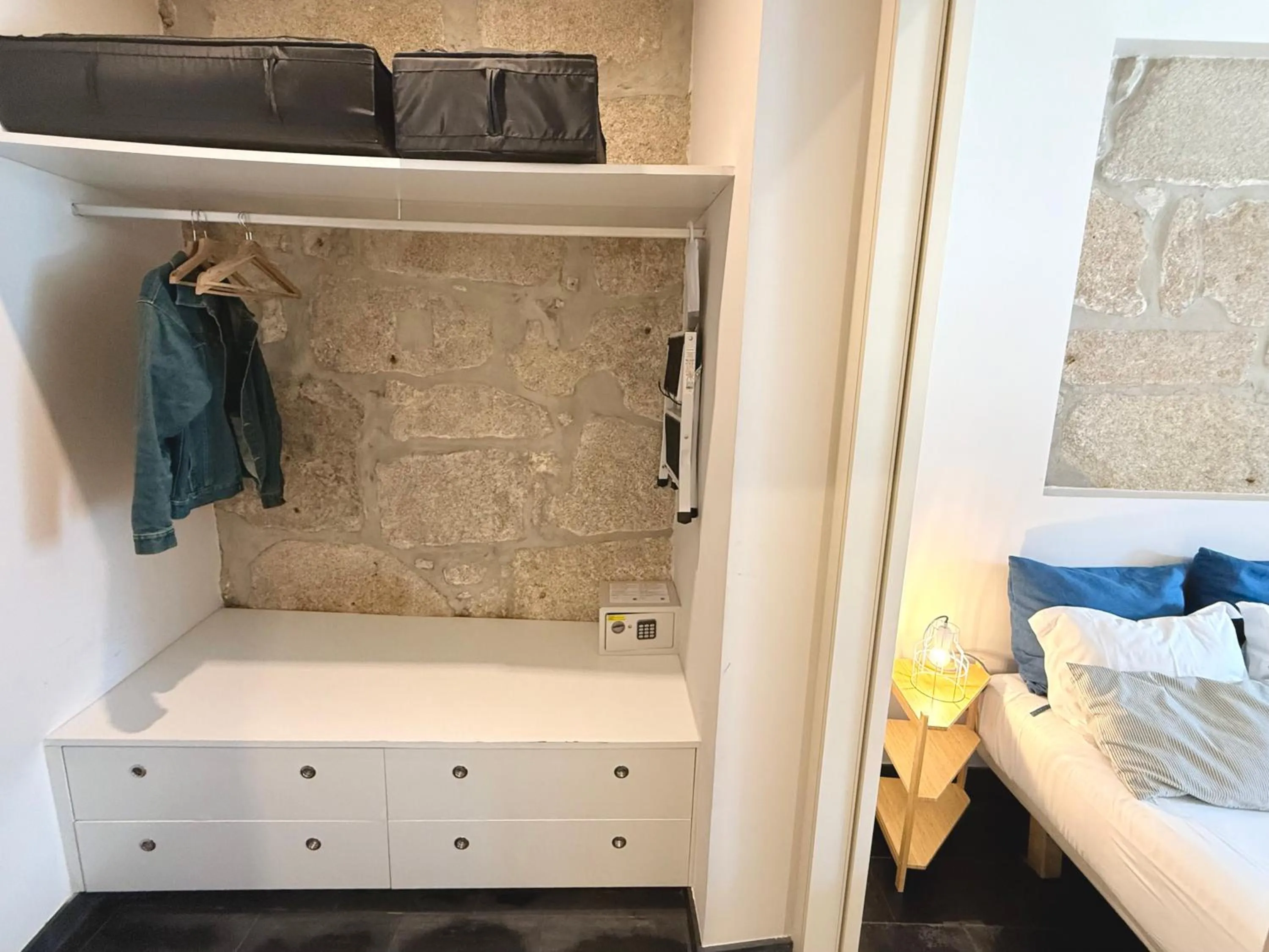 Bed in Ribeira Cinema Apartments