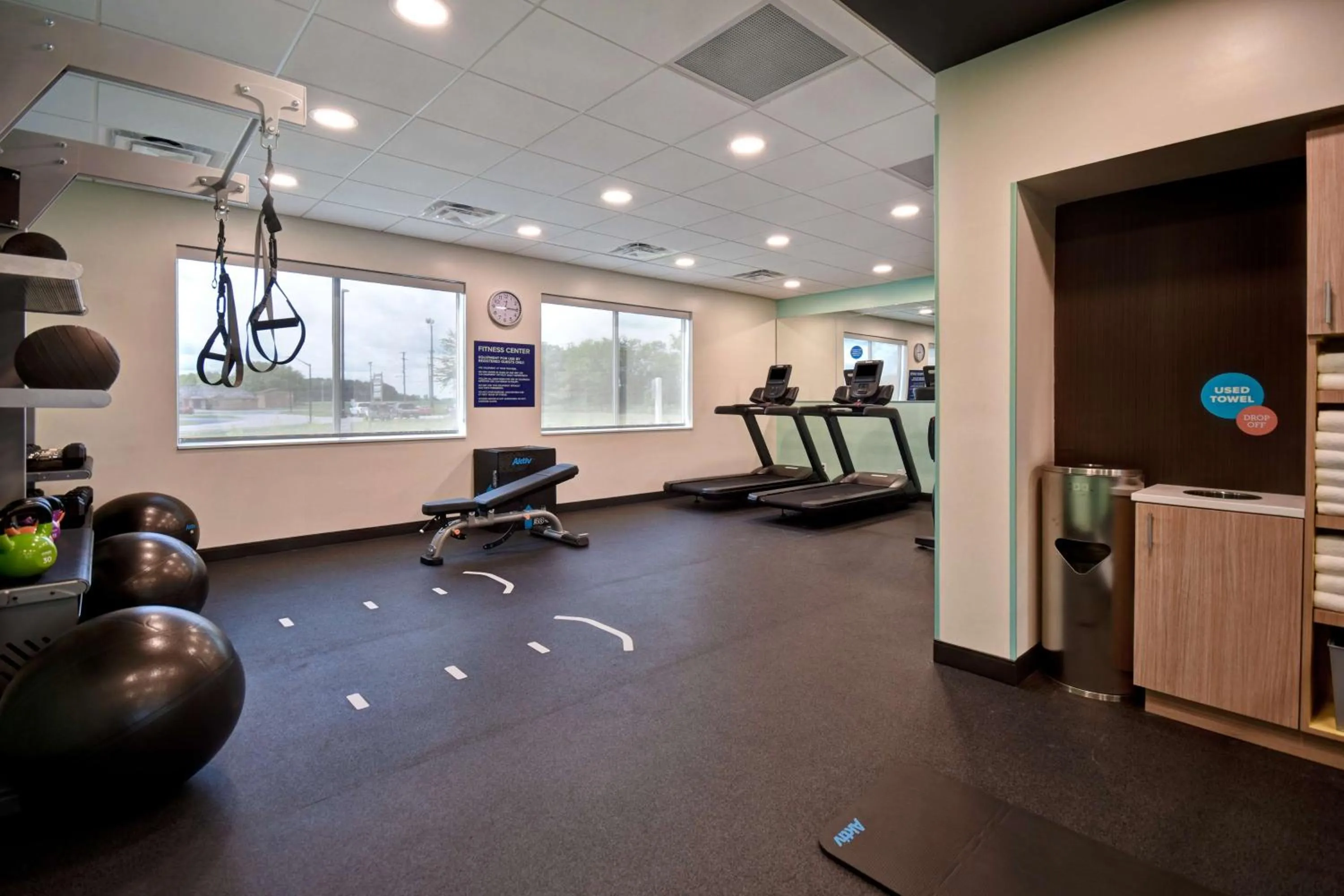 Fitness centre/facilities in Tru By Hilton Auburn, In