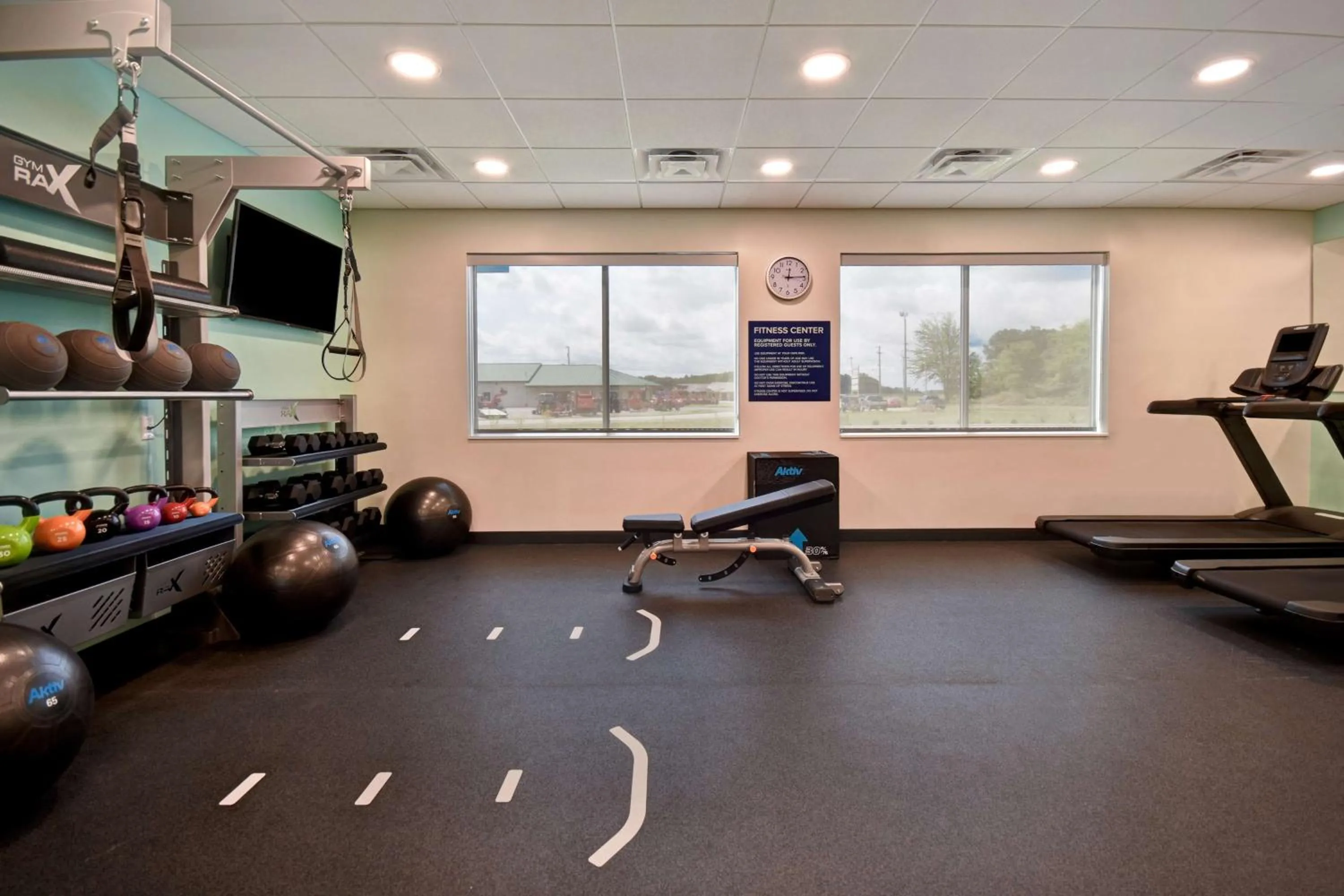 Fitness centre/facilities in Tru By Hilton Auburn, In