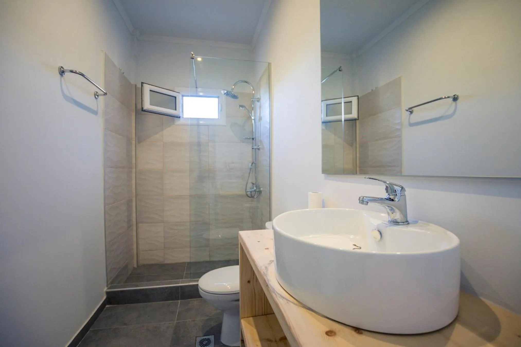 Bathroom in Nuevo Vista