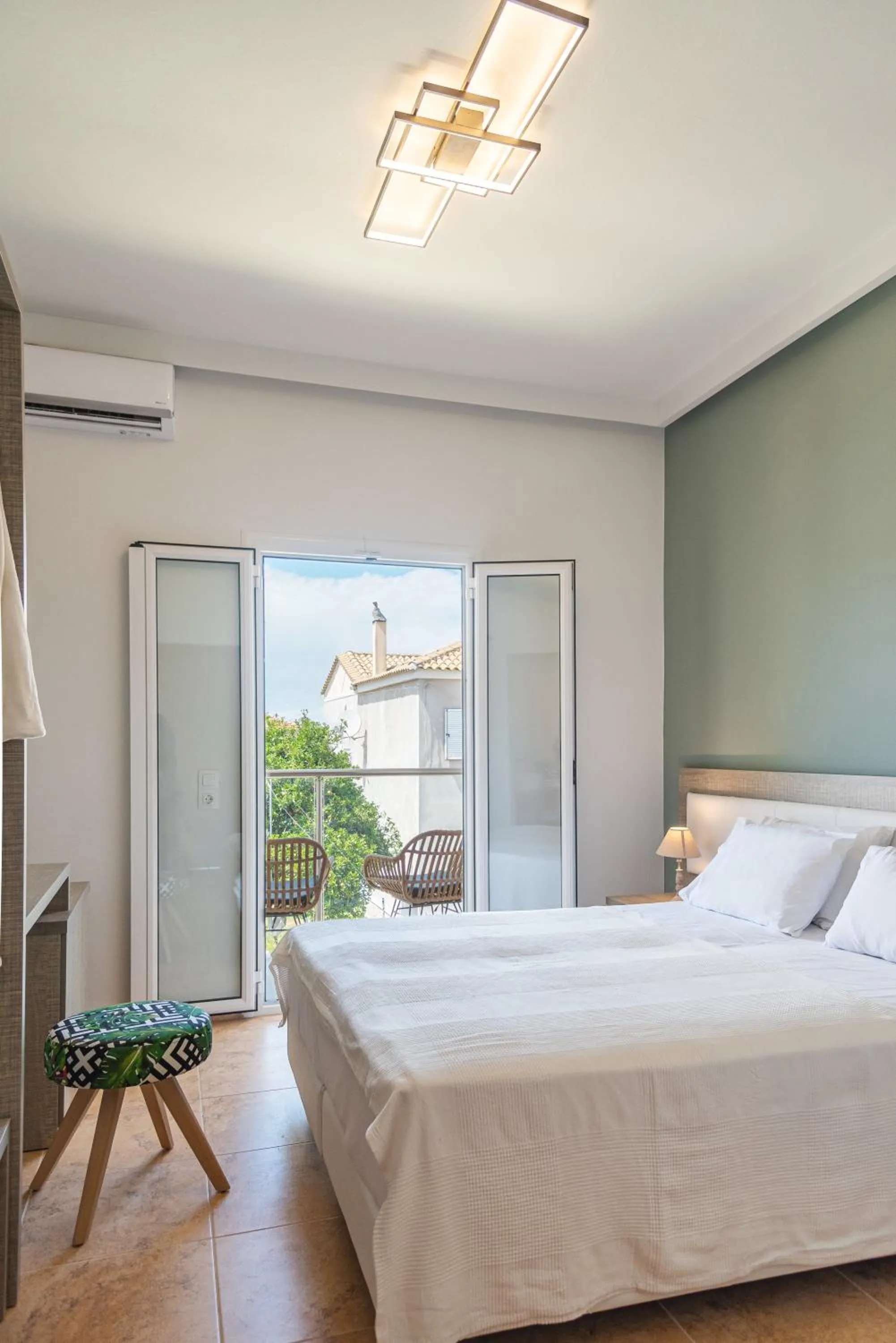 Photo of the whole room, Bed in Nuevo Vista