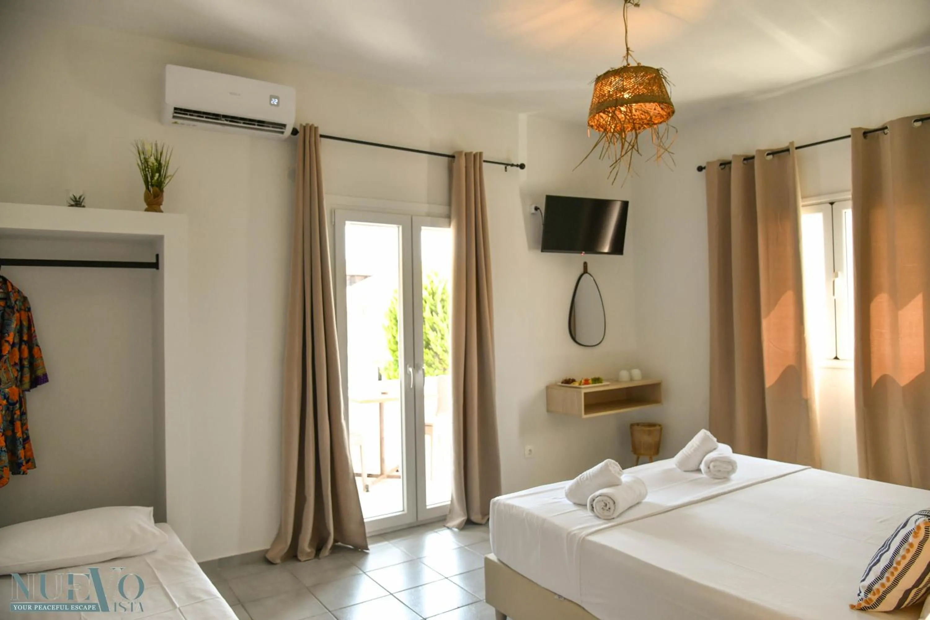 Bed in Nuevo Vista