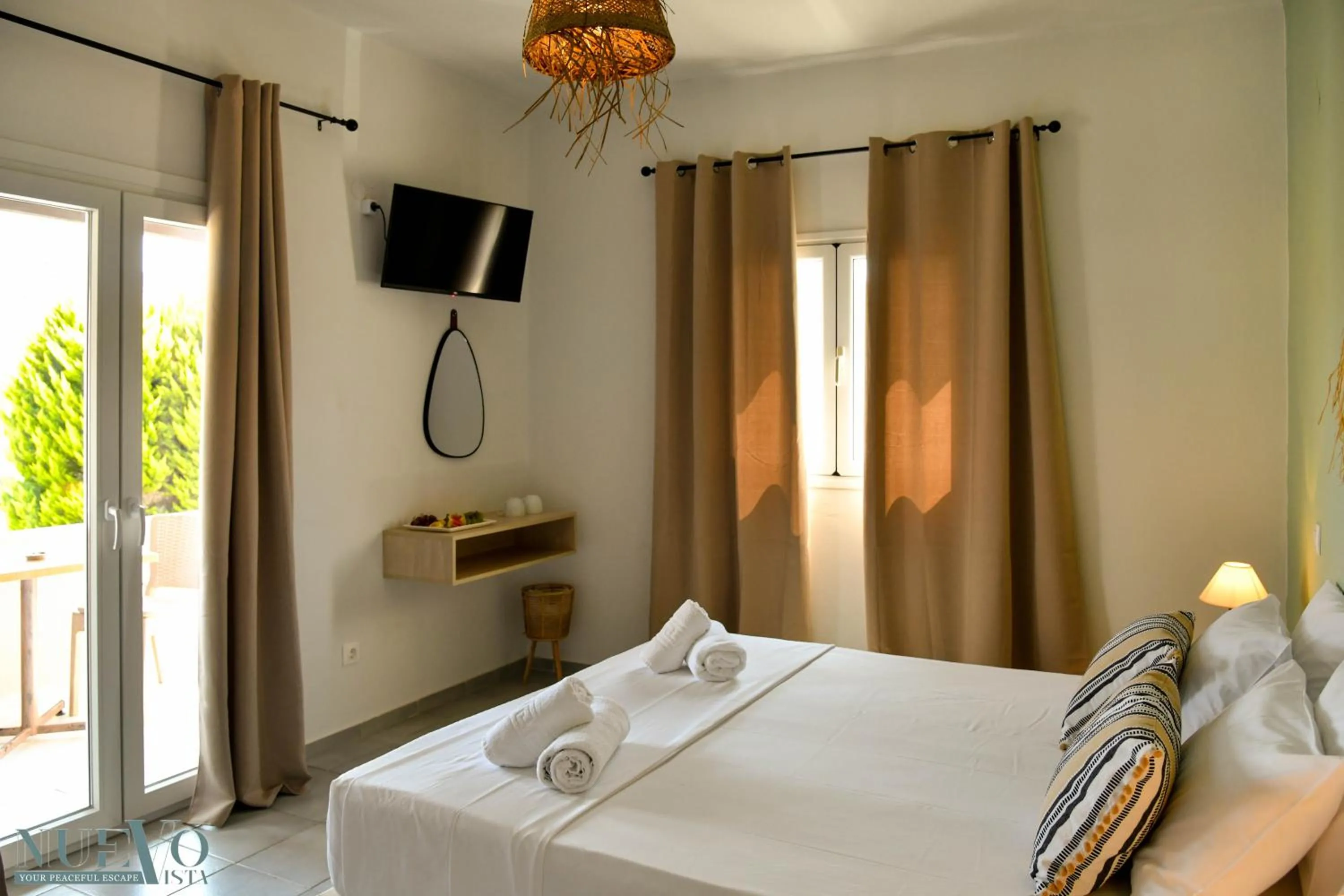 Bed in Nuevo Vista