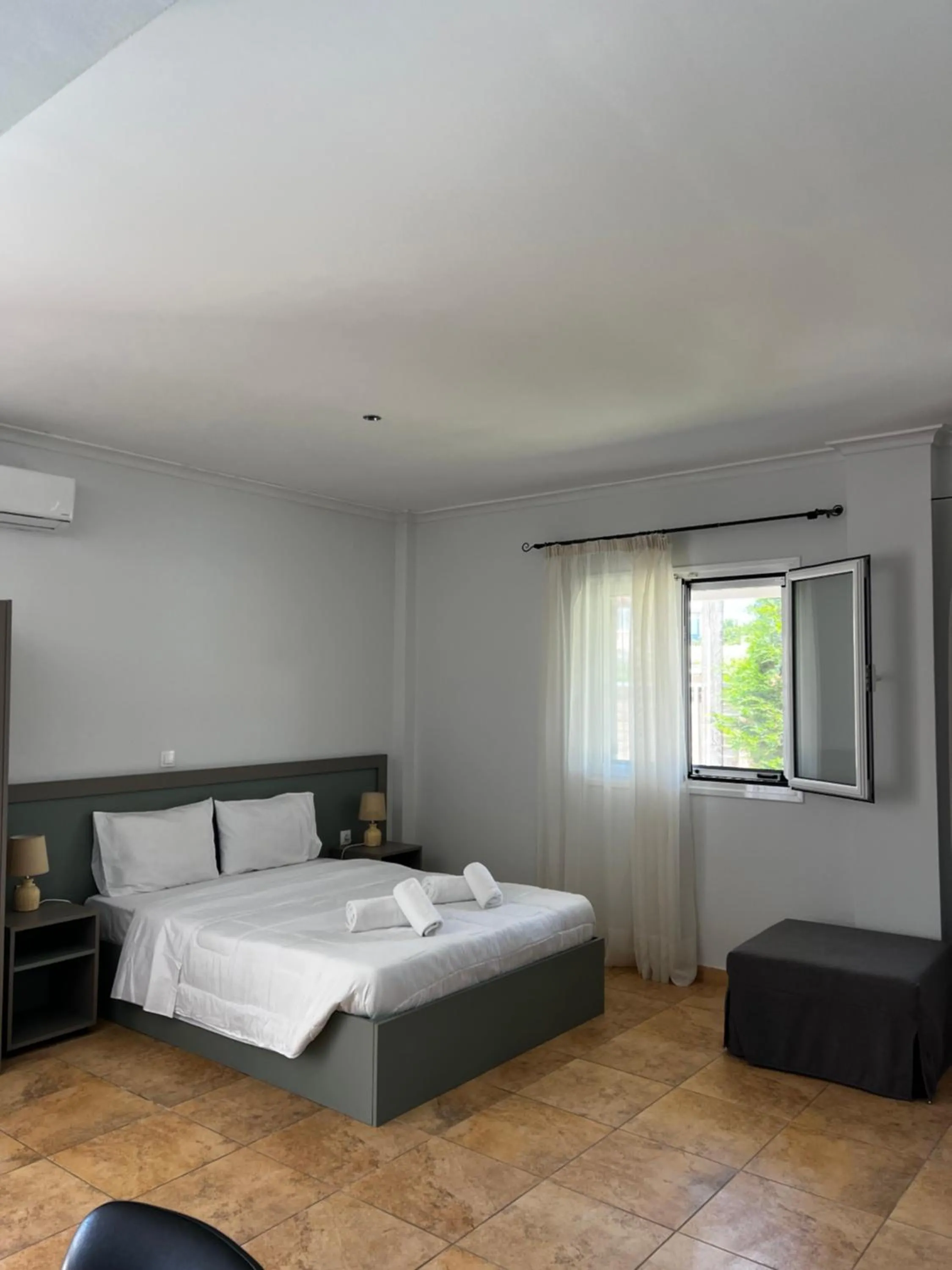 Bed in Nuevo Vista