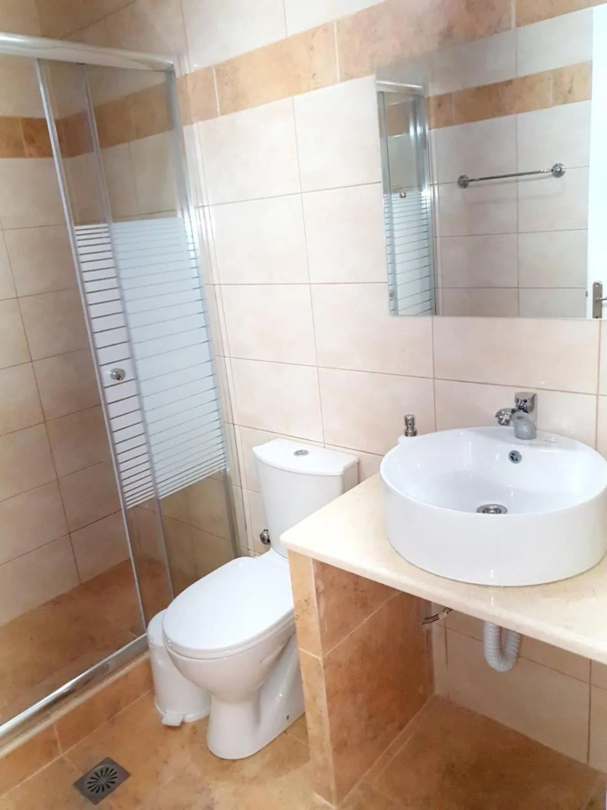 Toilet in Nuevo Vista