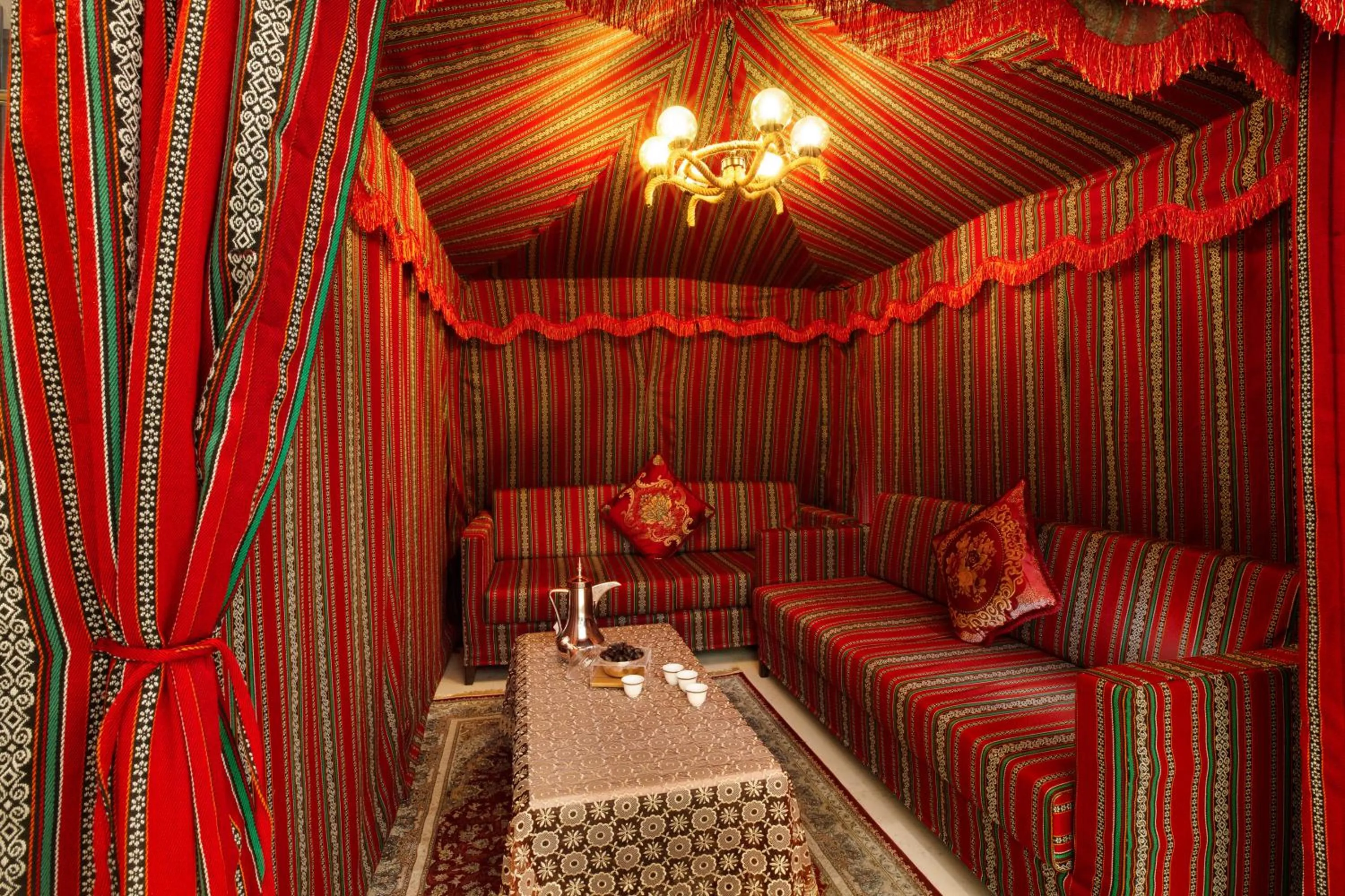 Area and facilities, Bed in Royal Continental Suites Business Bay - Deluxe Apartments