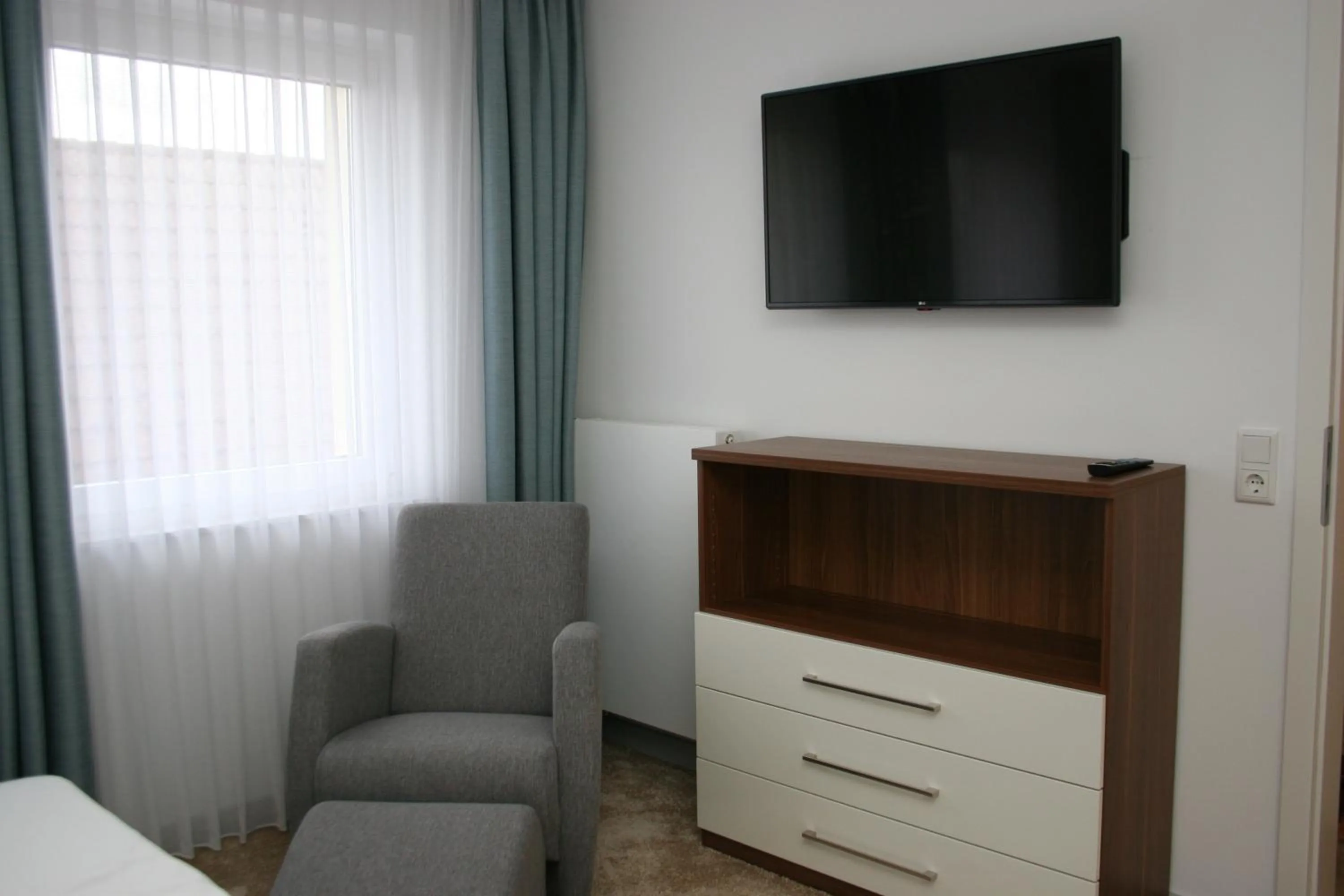 TV and multimedia in Hotel Petersen