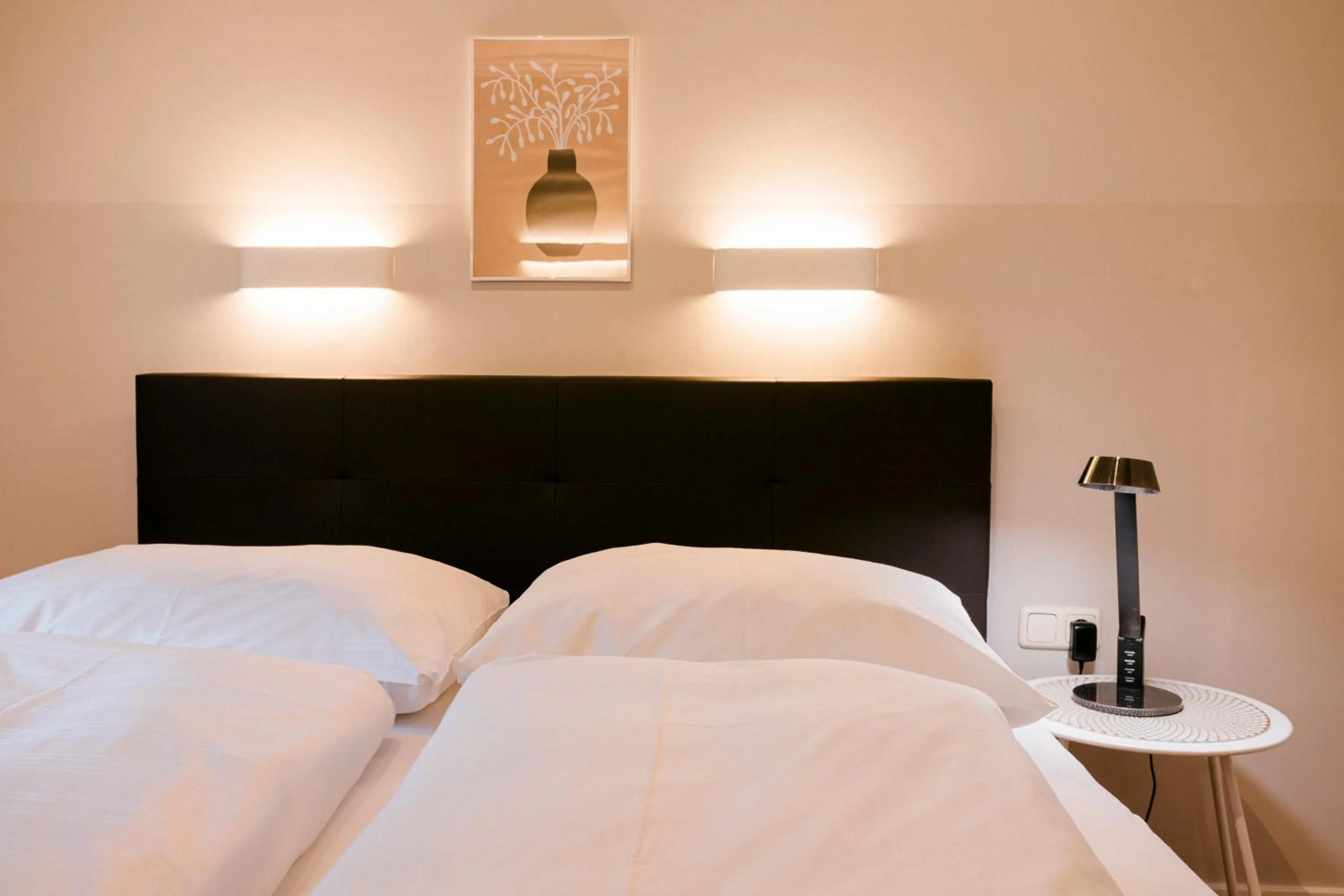 Photo of the whole room, Bed in Hotel Villa Solln - free parking