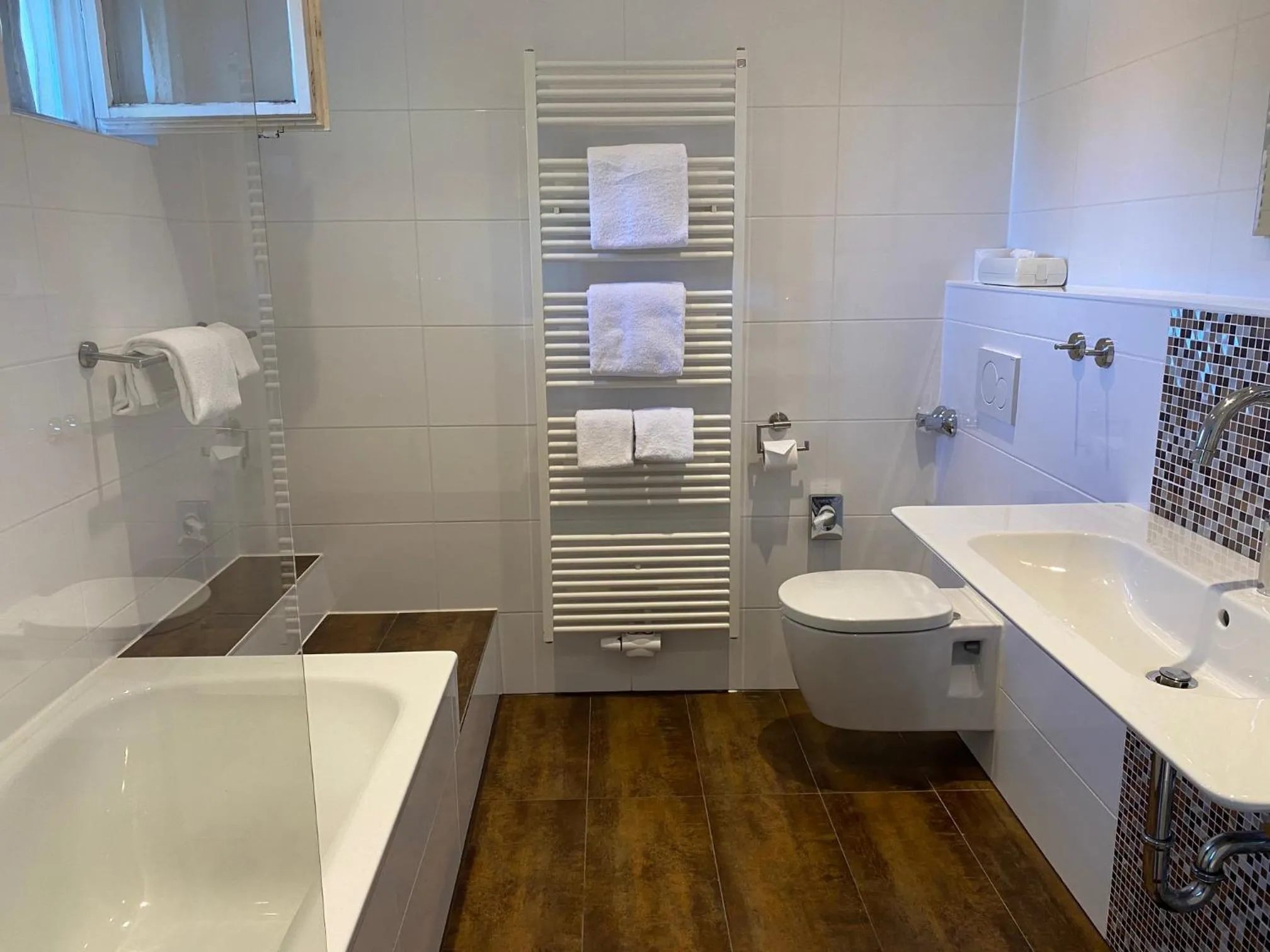 Toilet in Hotel Villa Solln - free parking