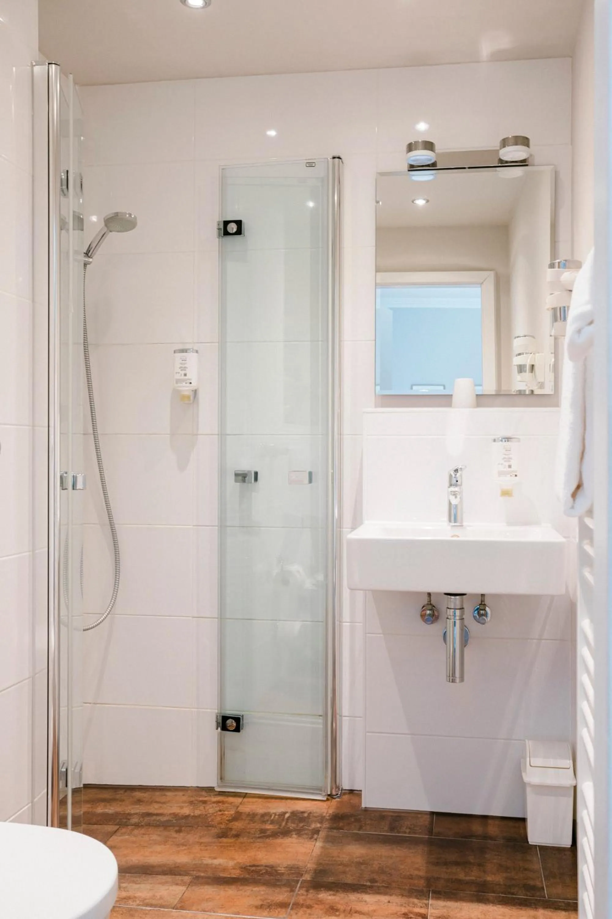 Shower in Hotel Villa Solln - free parking