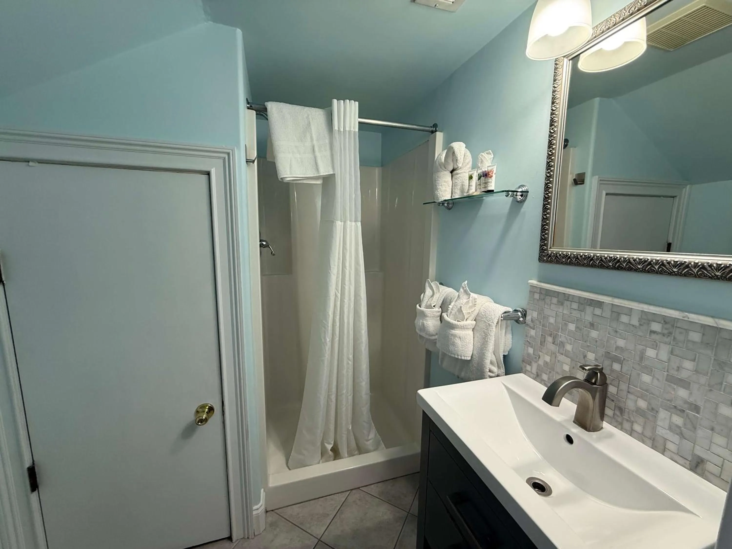 Island Guesthouse and Motel OBX