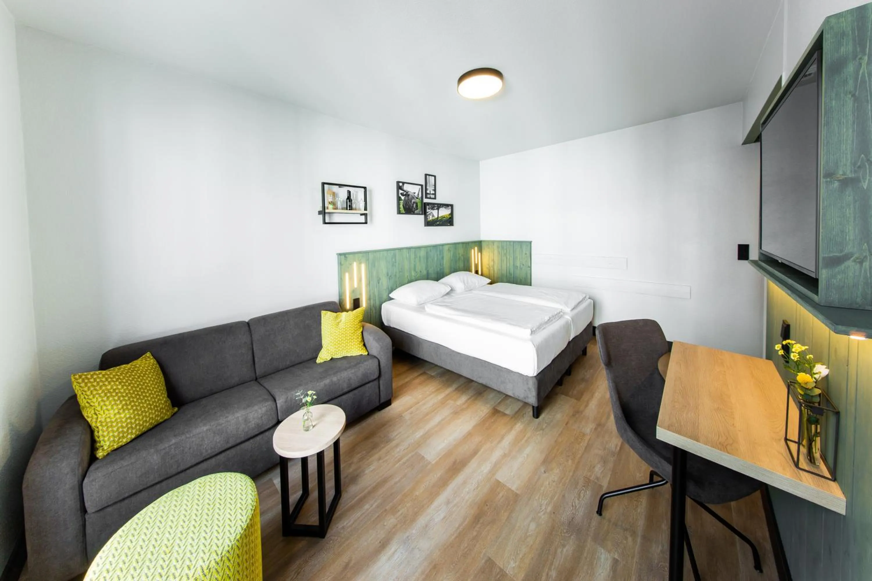 Seating area, Bed in fjord hotel berlin