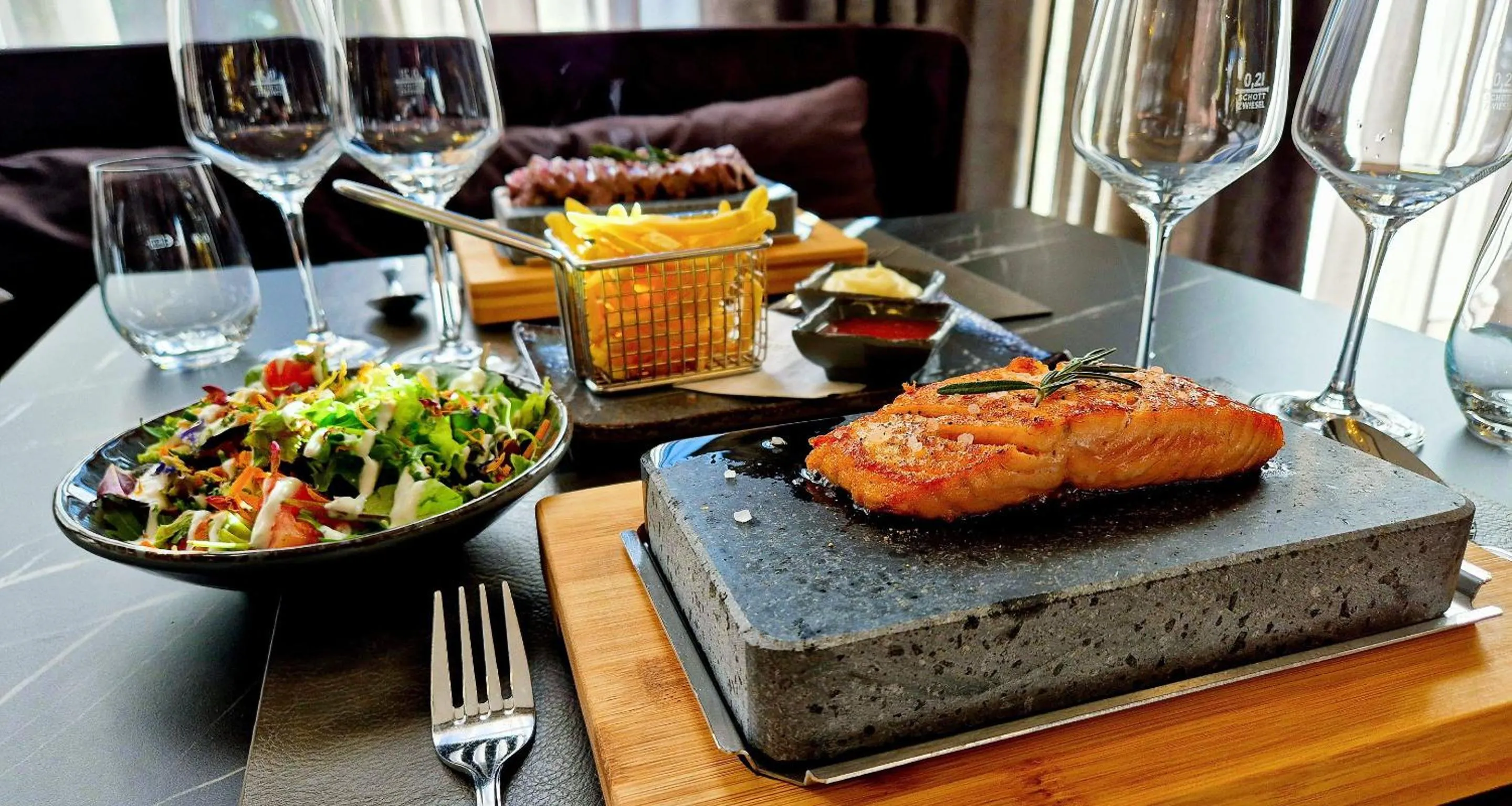 Restaurant/places to eat in Victor's Residenz-Hotel Gummersbach