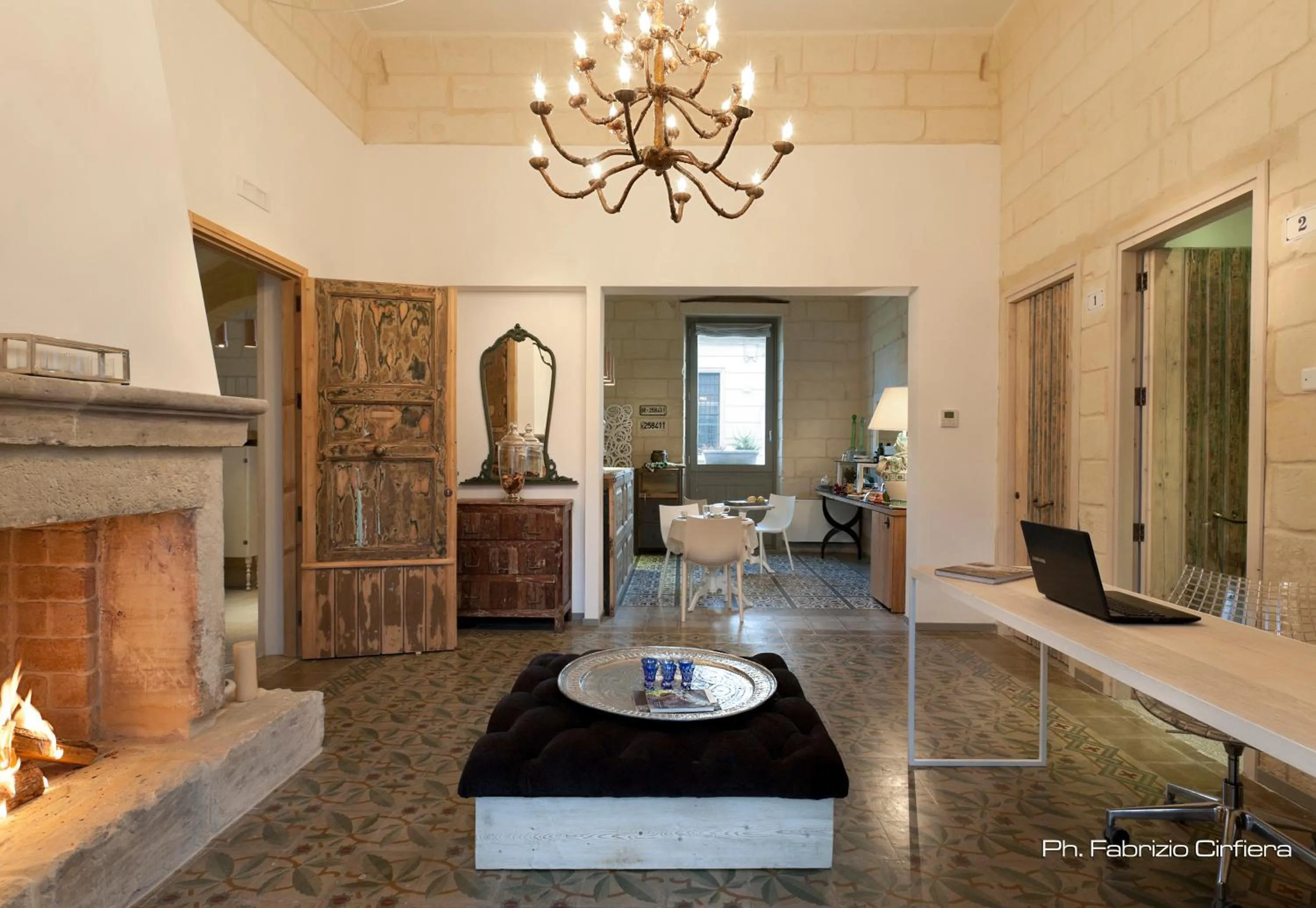 Decorative detail in Palazzo Dei Dondoli