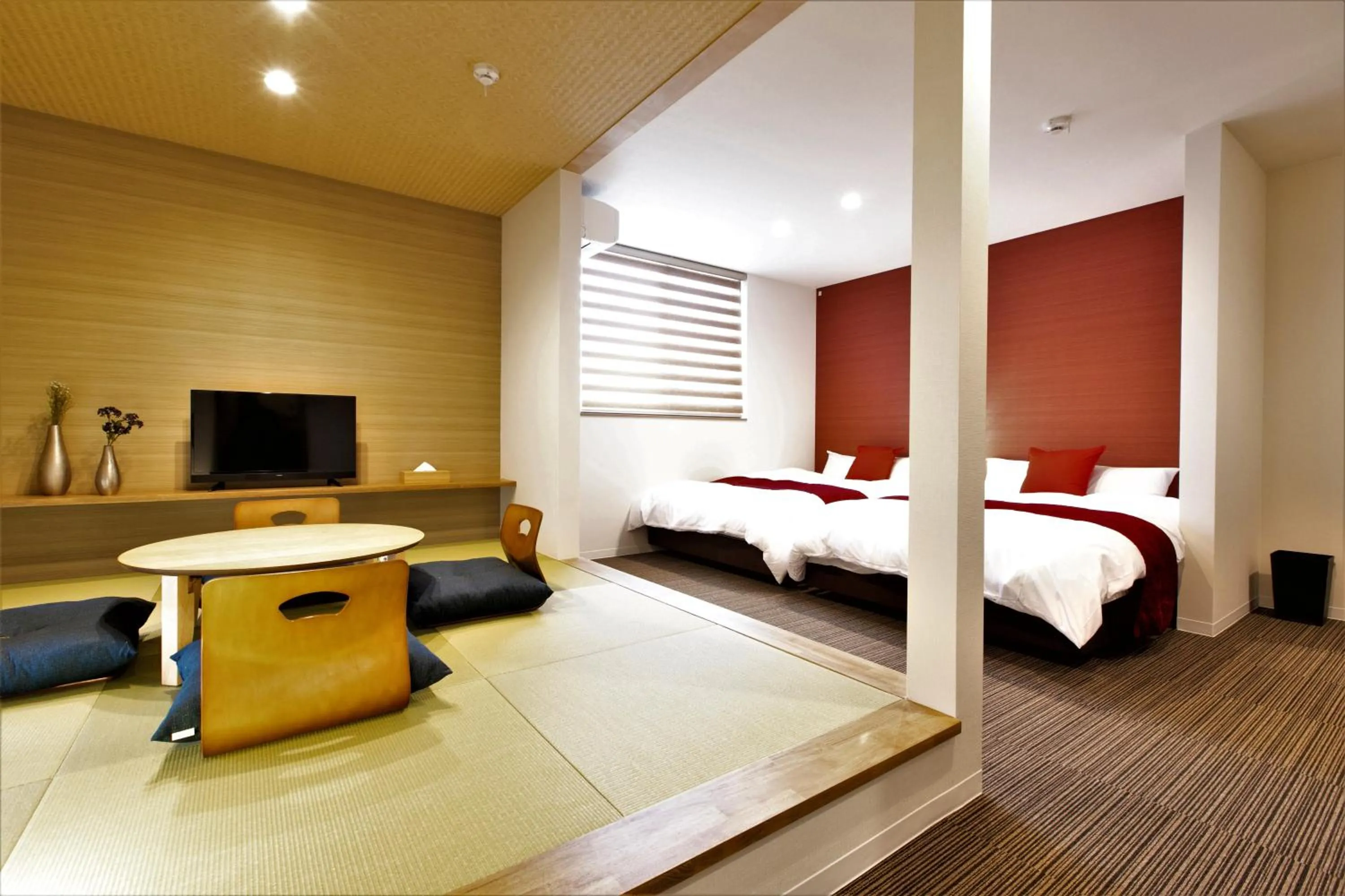 TV and multimedia, Bed in Apartment Hotel STAY THE Kansai Airport