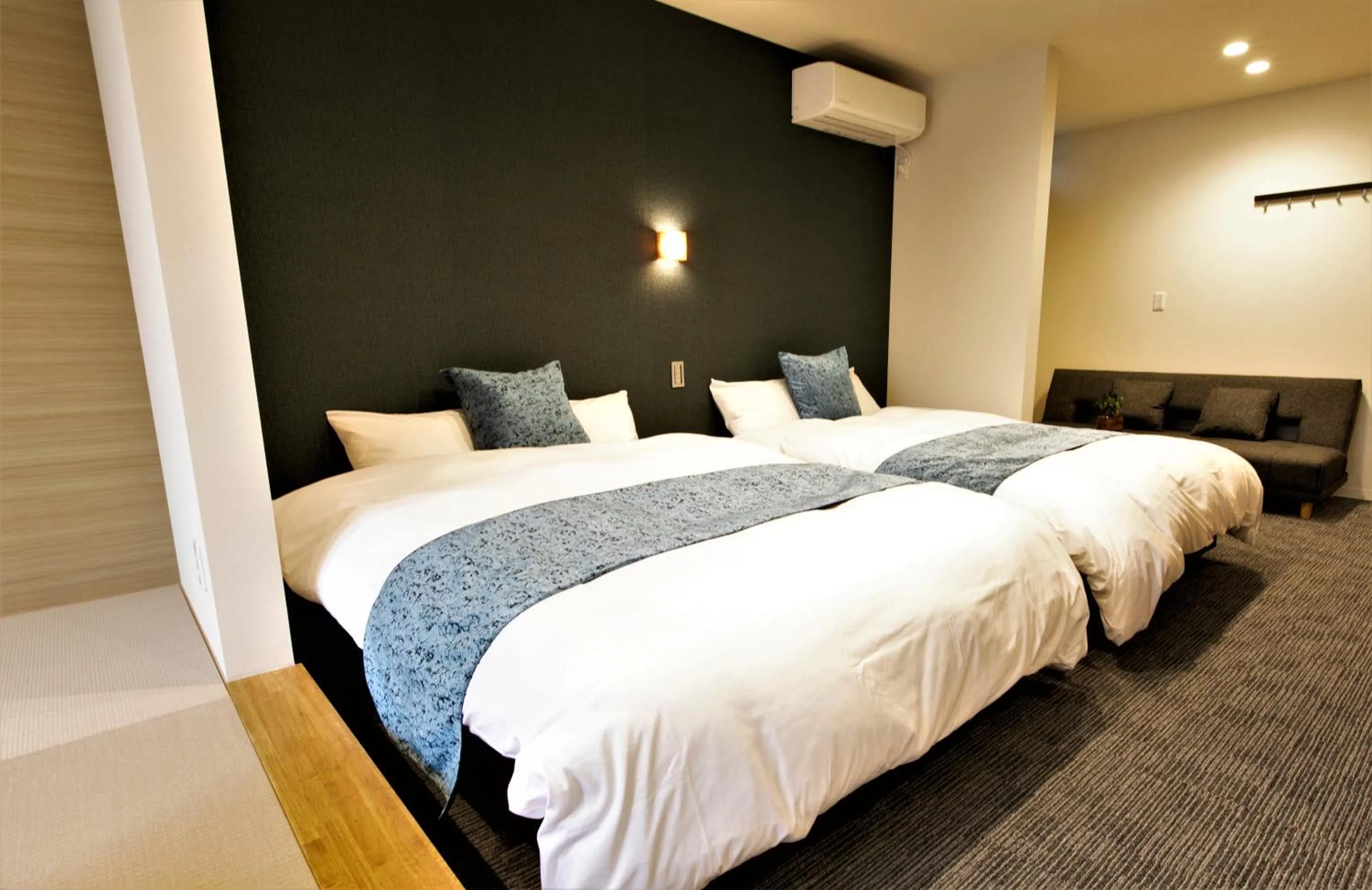 Bed in Apartment Hotel STAY THE Kansai Airport