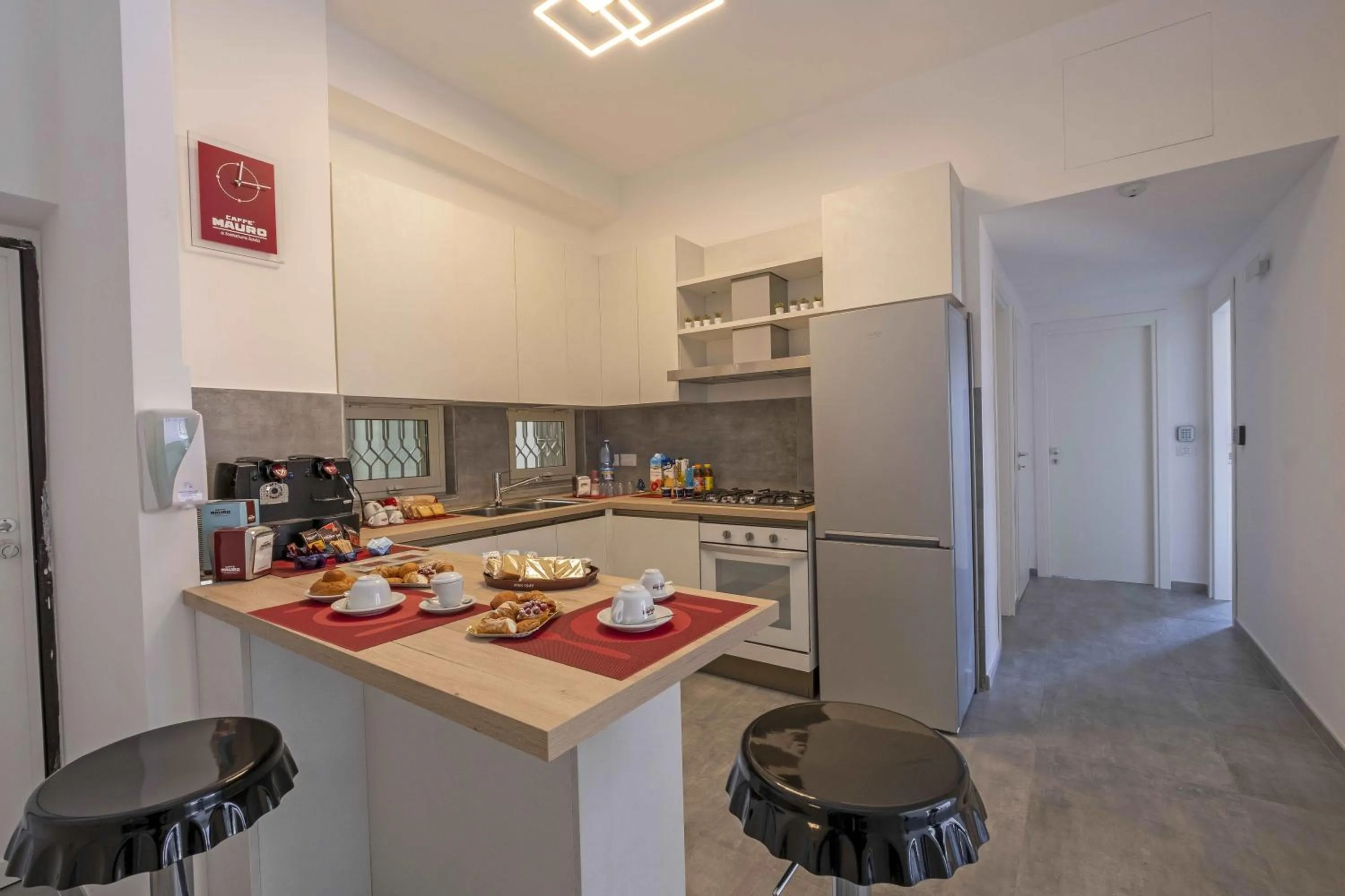 Kitchen or kitchenette in Miti Dello Stretto B&B