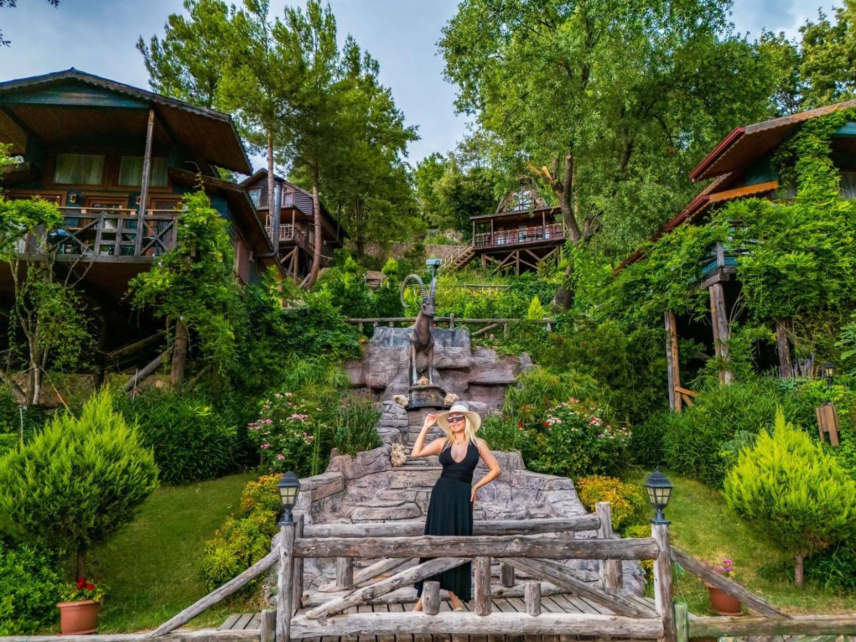 Garden in Botanik Göl Evleri