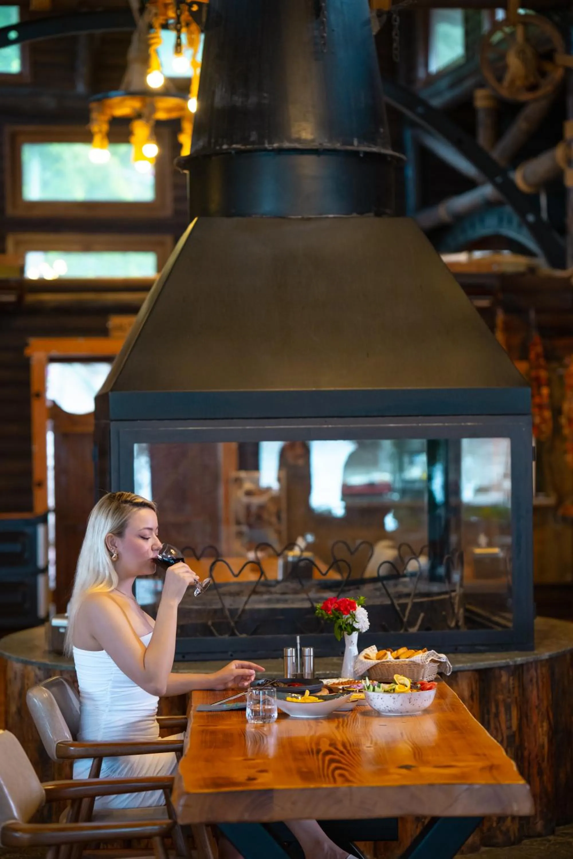 Restaurant/places to eat in Botanik Göl Evleri