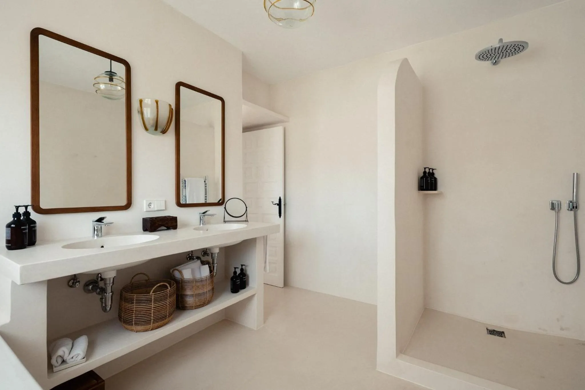 Photo of the whole room in Petunia Ibiza, a Beaumier hotel