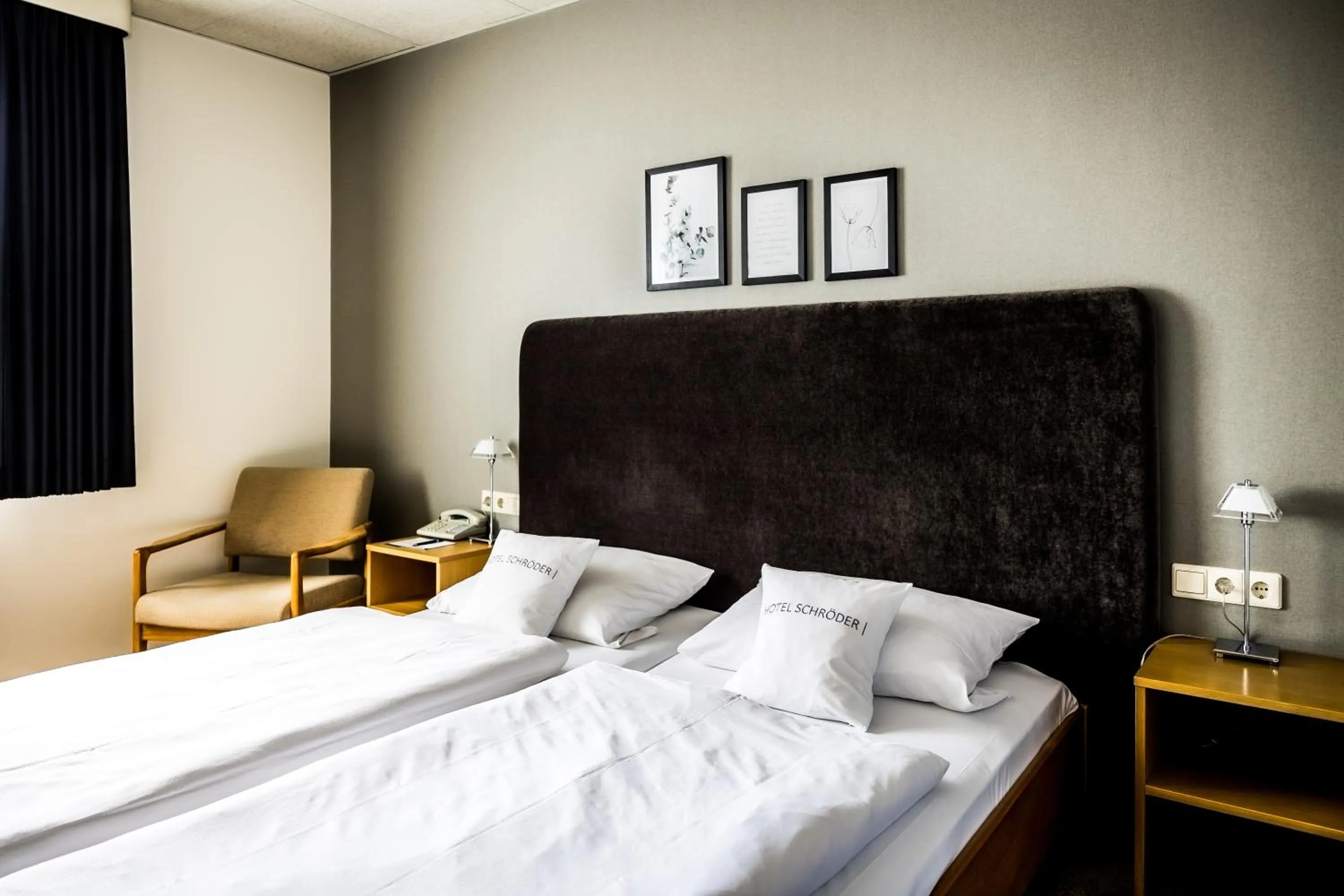 Bed in Hotel & Restaurant Schröder