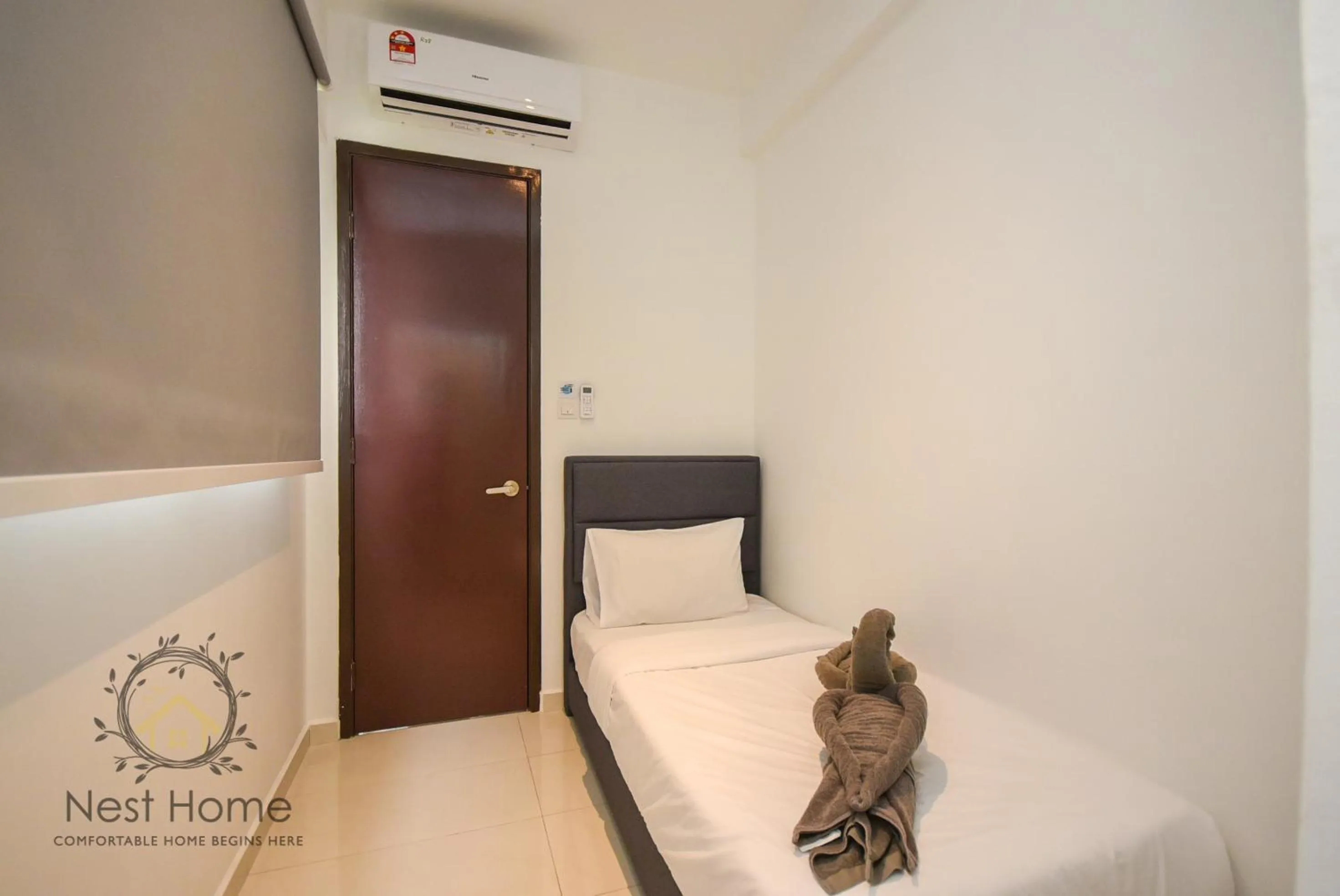 Bedroom, Bed in Country Garden Seaview Suite by Nest Home at Danga Bay