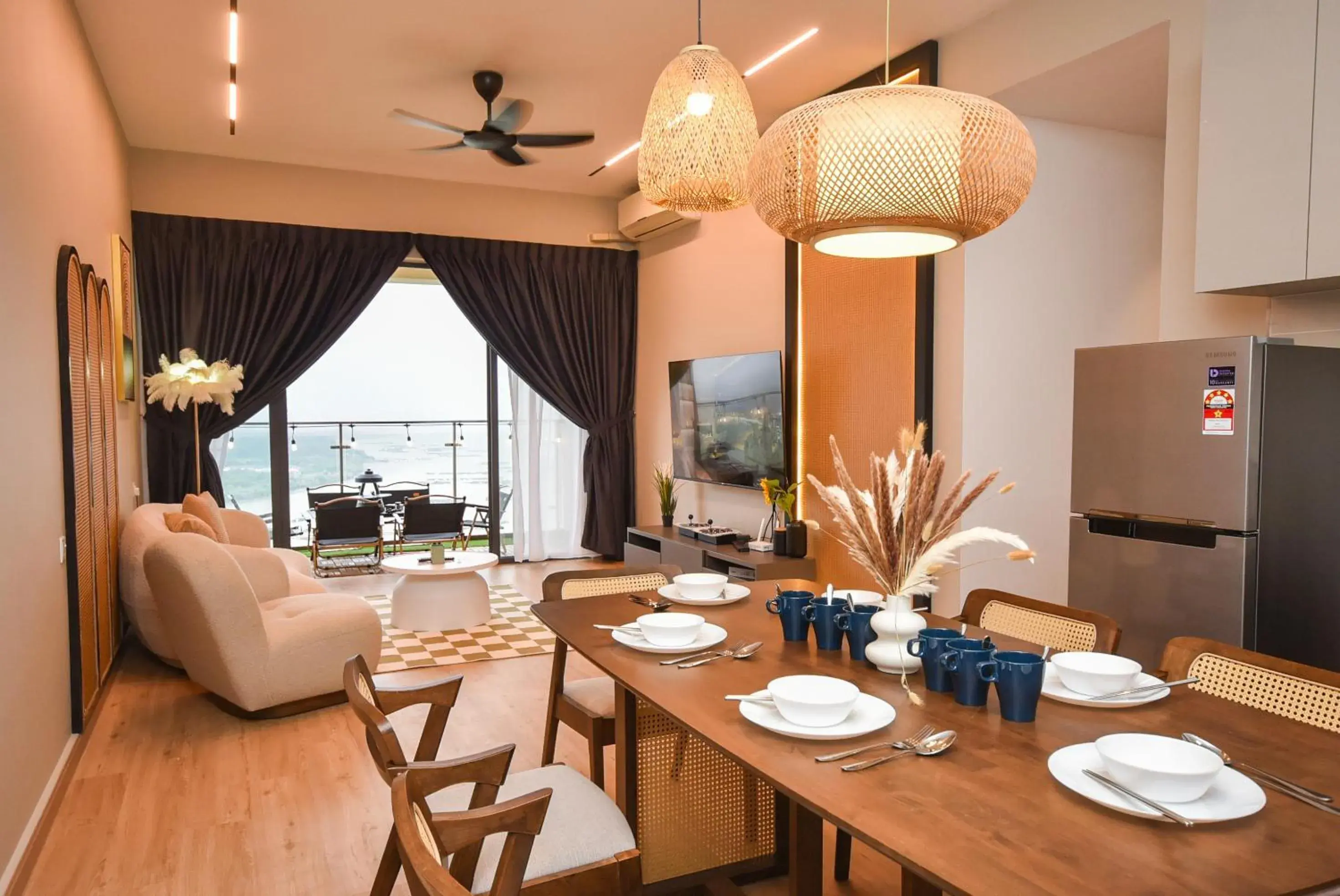 Rattan Series Three-Bedrooms Suite with Seaview & Private BBQ in Country Garden Seaview Suite by Nest Home at Danga Bay Rattan Series Three-Bedrooms Suite with Seaview & Private BBQ in Country Garden Seaview Suite by Nest Home at Danga Bay