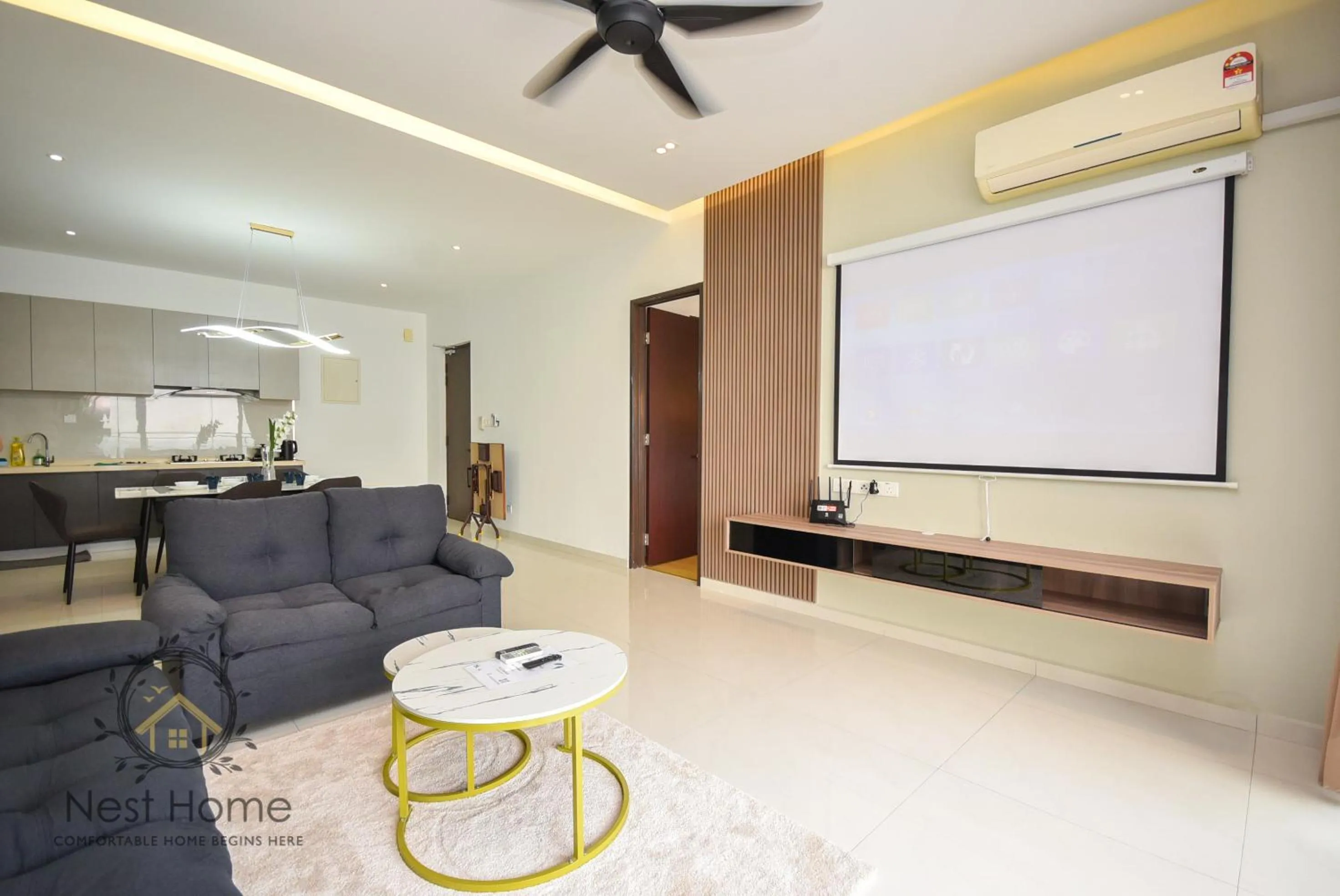 Living room in Country Garden Seaview Suite by Nest Home at Danga Bay