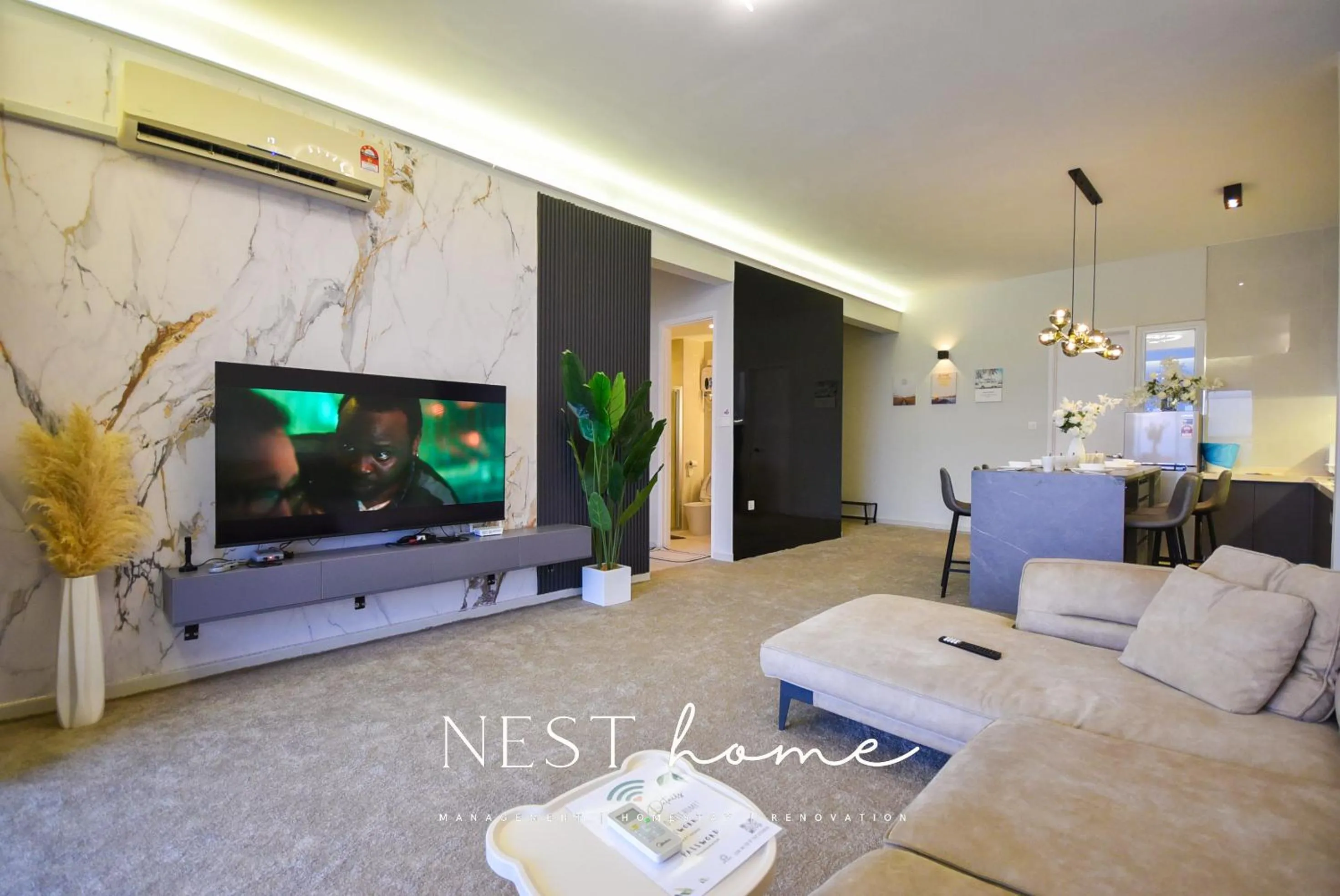 Living room in Country Garden Seaview Suite by Nest Home at Danga Bay
