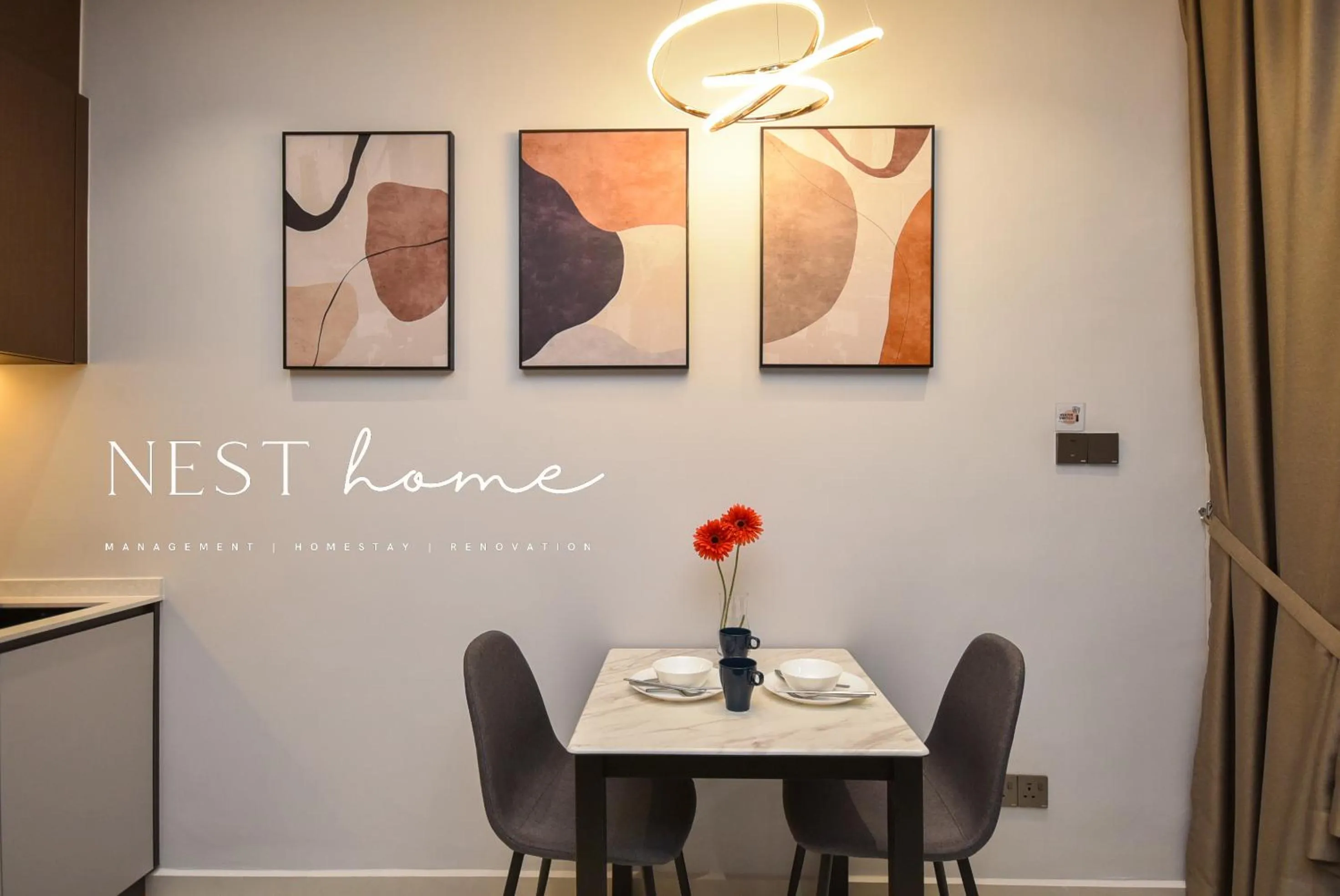 Dining area in Country Garden Seaview Suite by Nest Home at Danga Bay